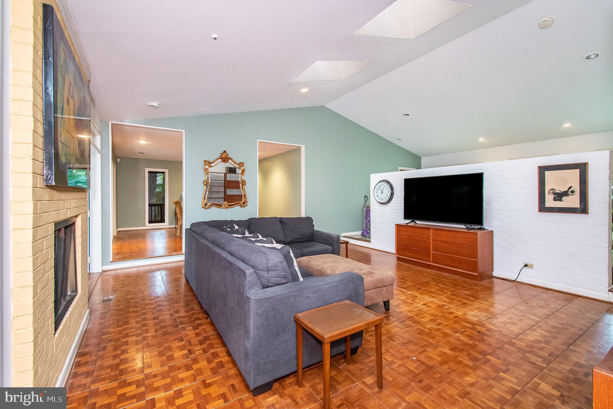 115 Bell ROAD