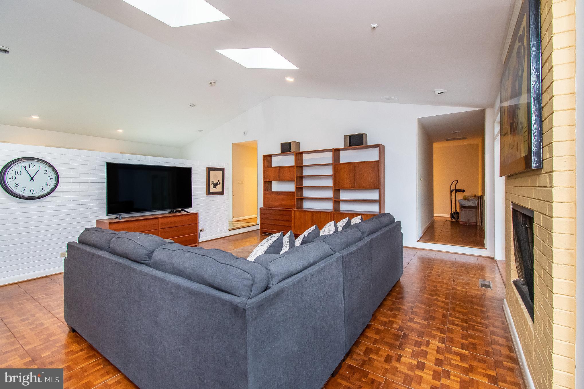 115 Bell ROAD