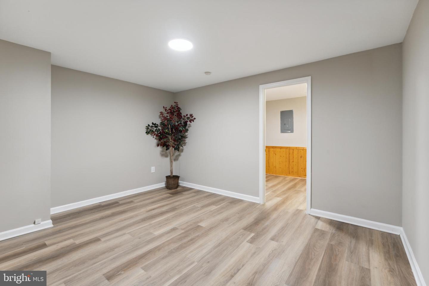 206 Fair Oaks AVENUE
