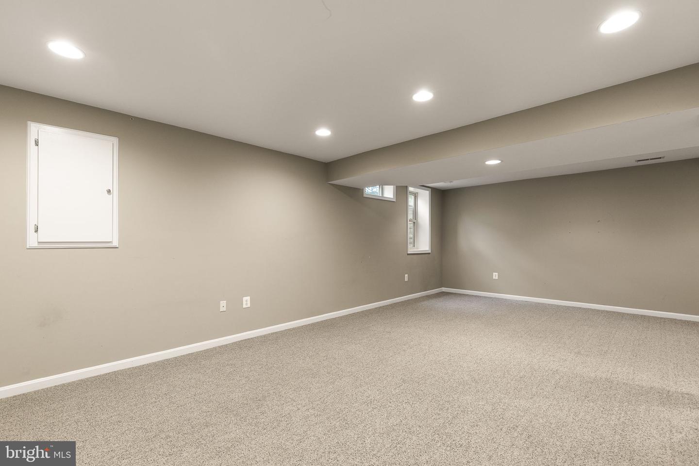 6 Crosswood PLACE