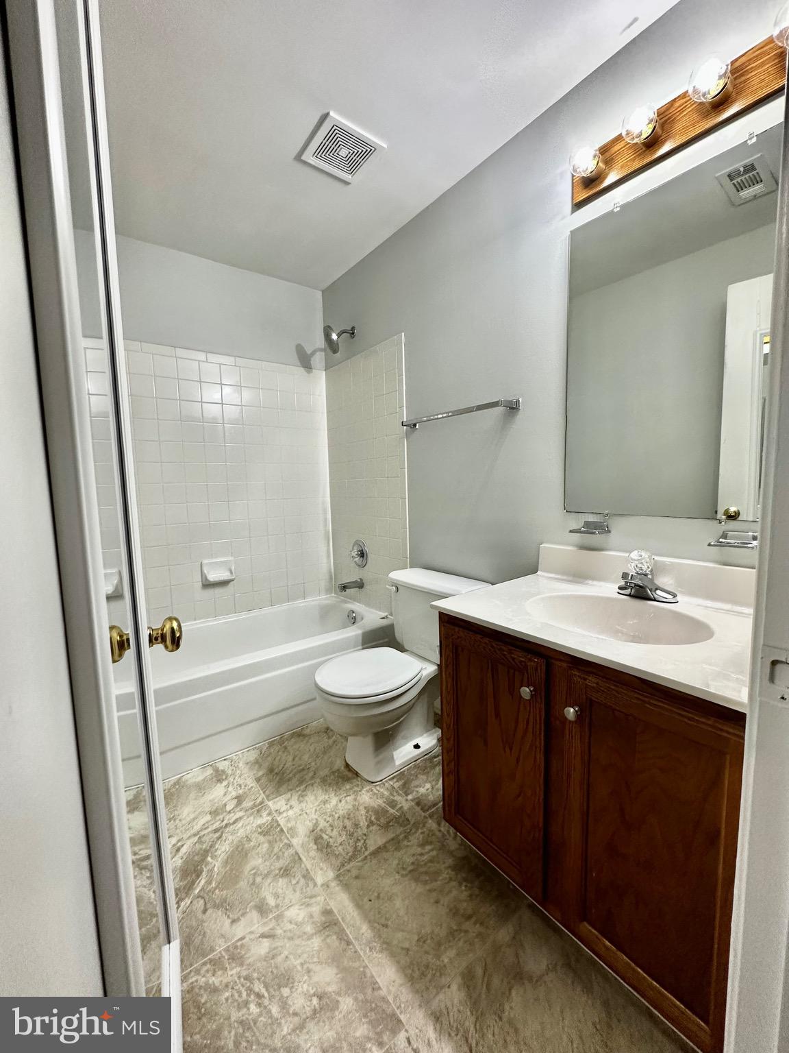 309 Westminster Ln #130