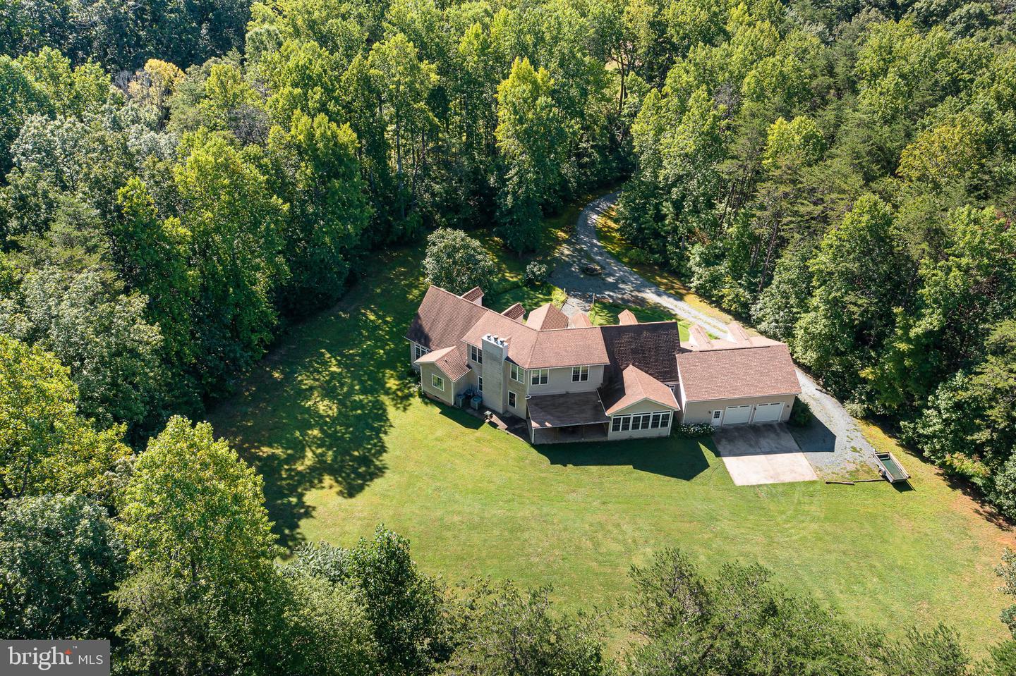 895 Stefaniga ROAD