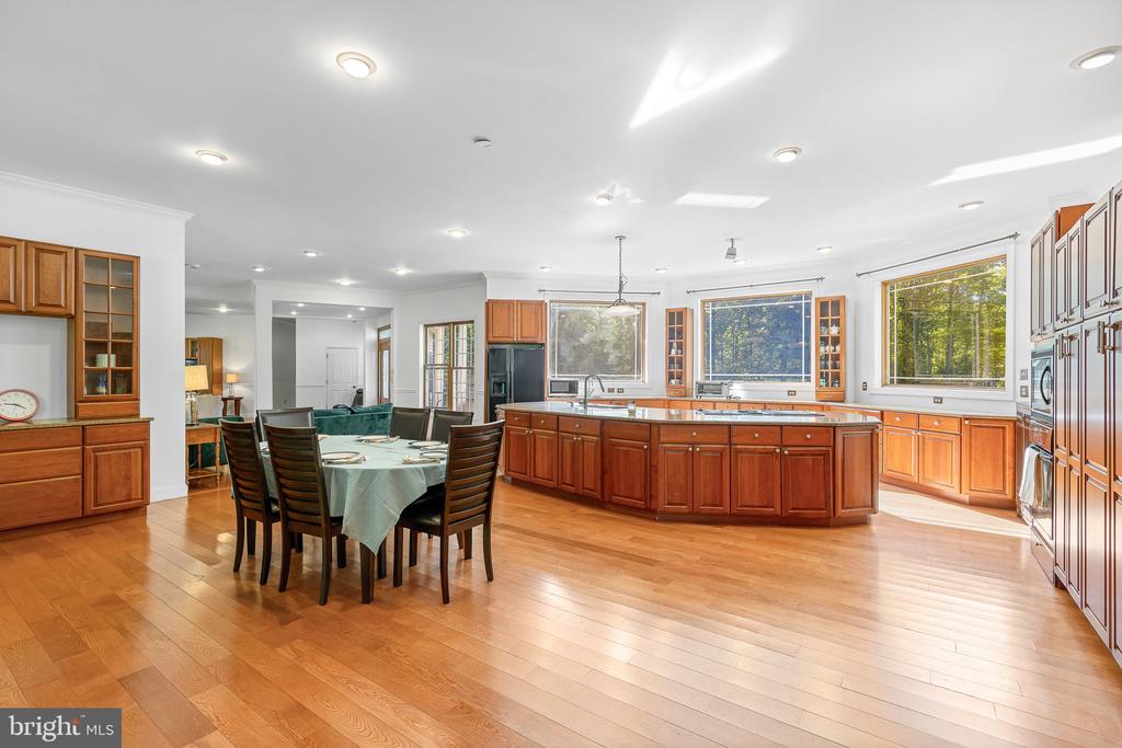 895 Stefaniga ROAD
