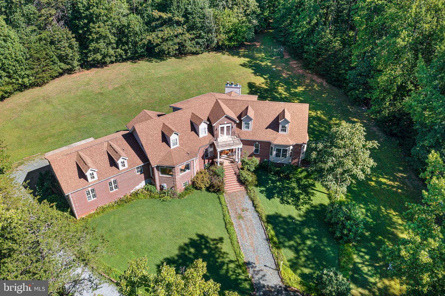 895 Stefaniga ROAD
