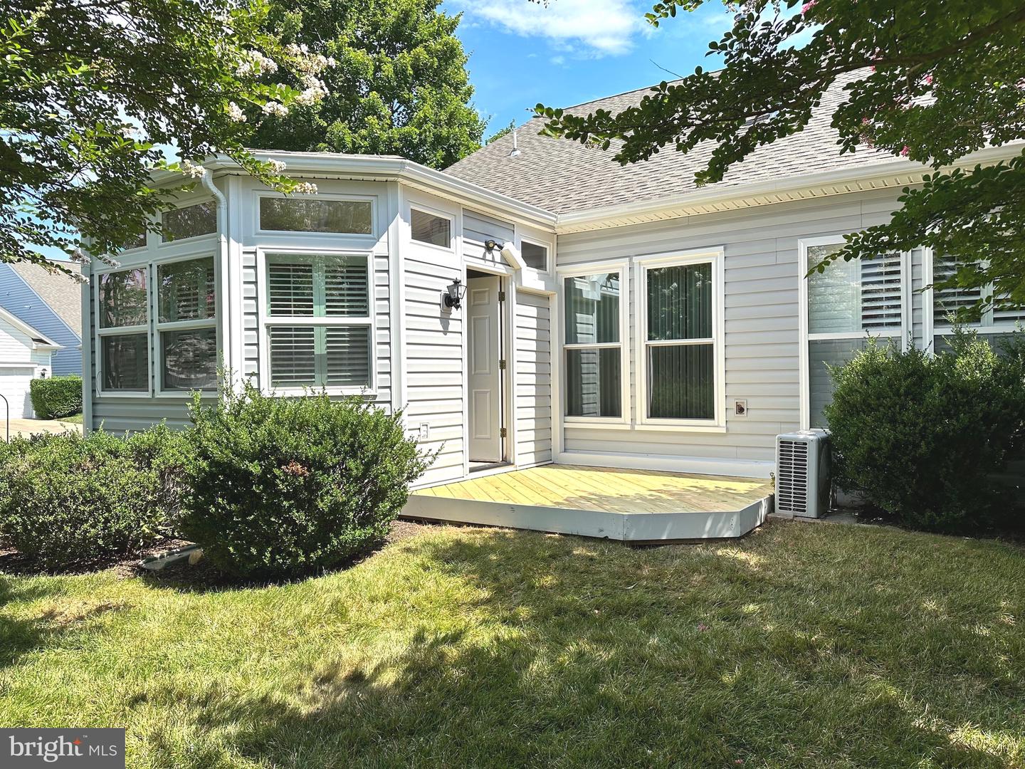 315 Bridgewater CIRCLE