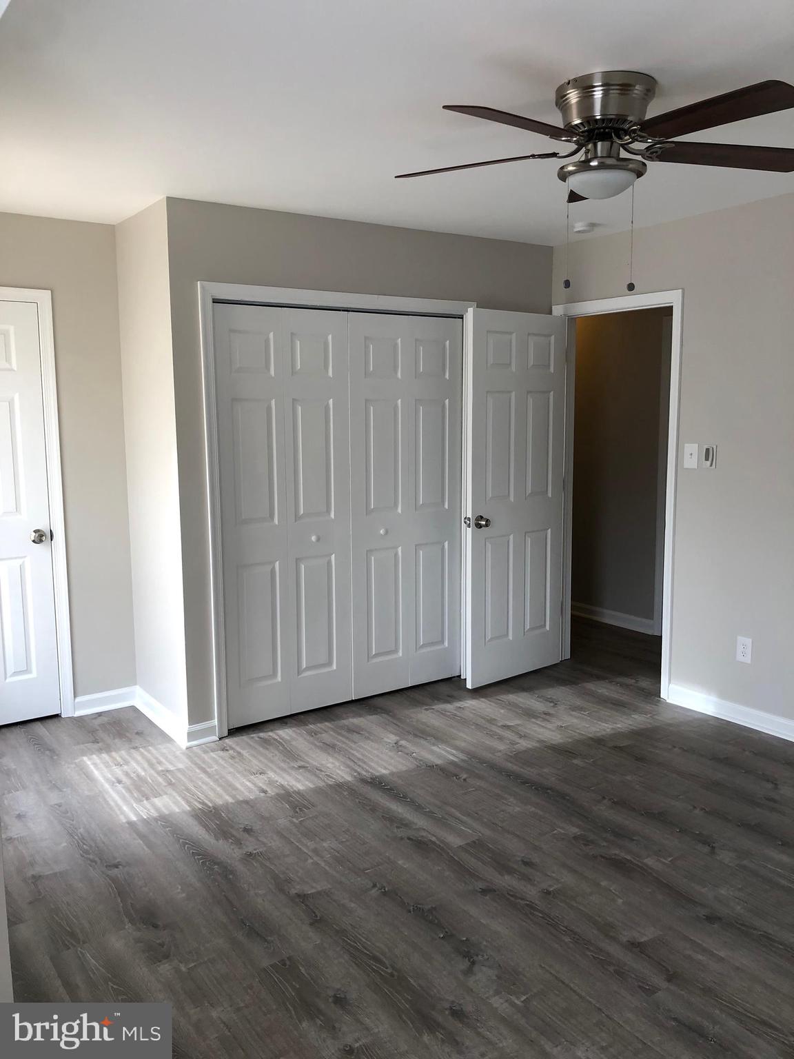 2 Oak Dr