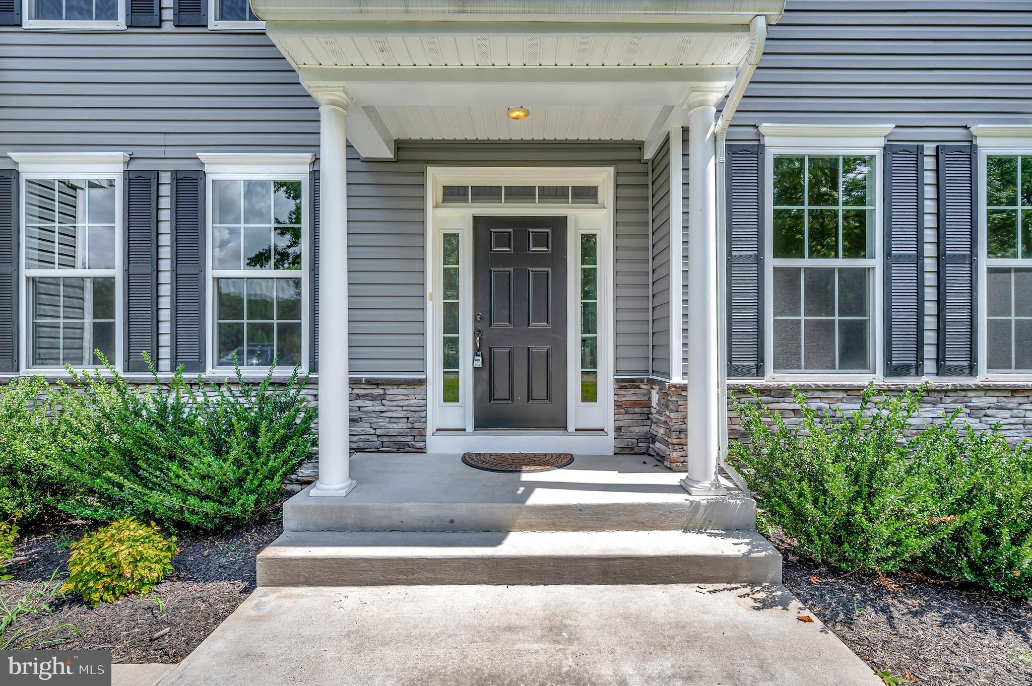17 Accokeek View Ln
