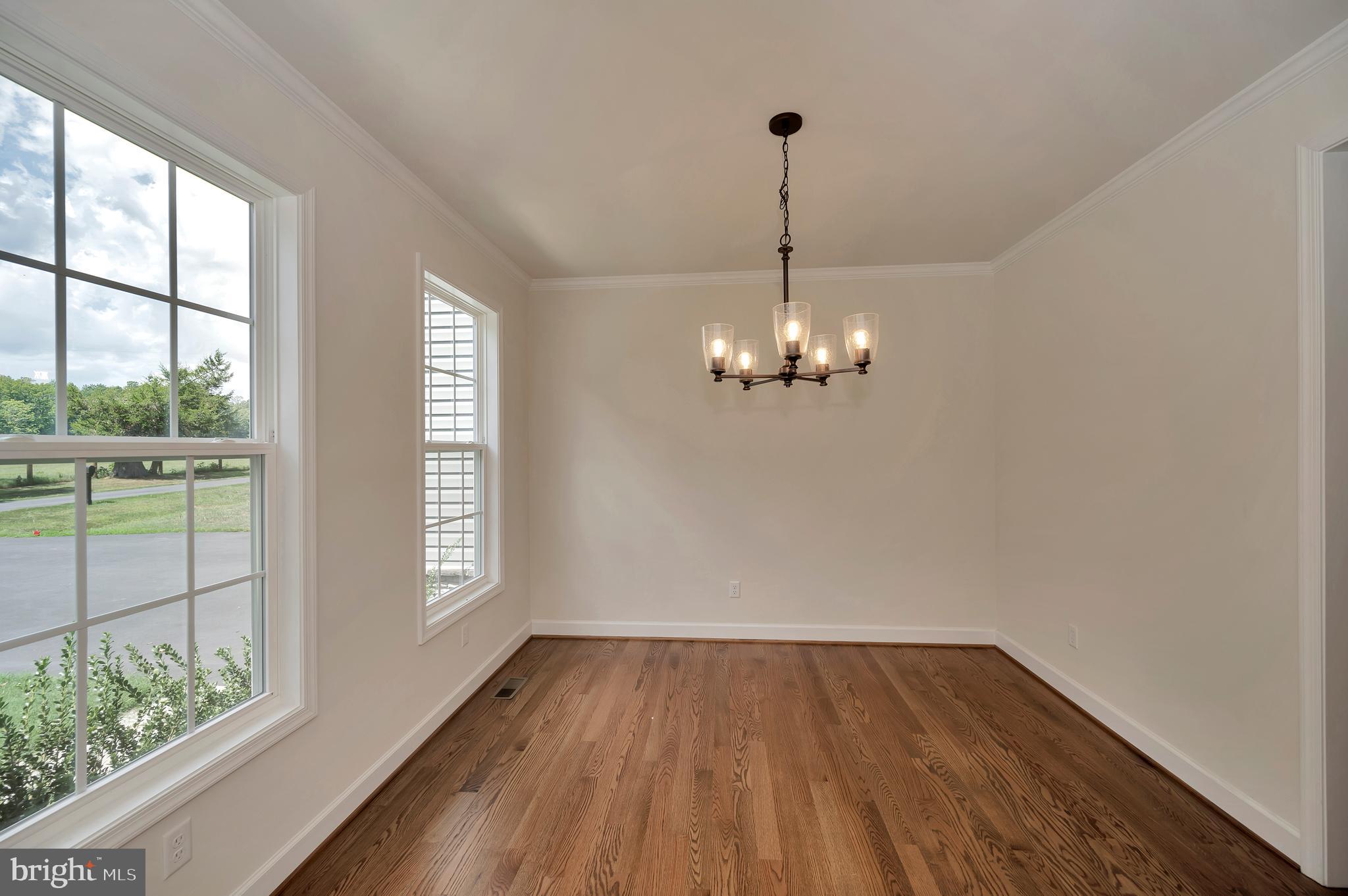 17 Accokeek View Ln