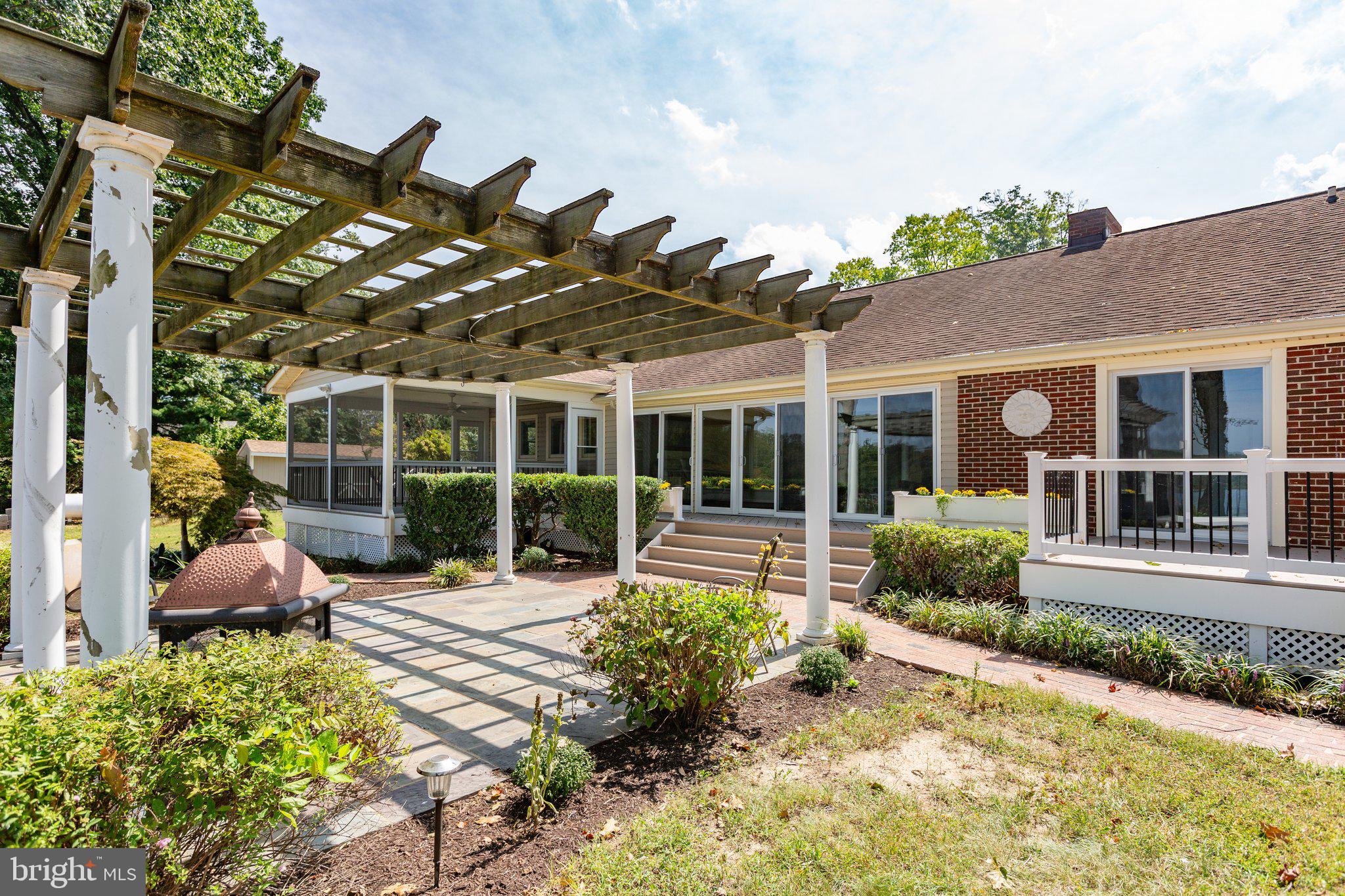 58 Dobe Point ROAD