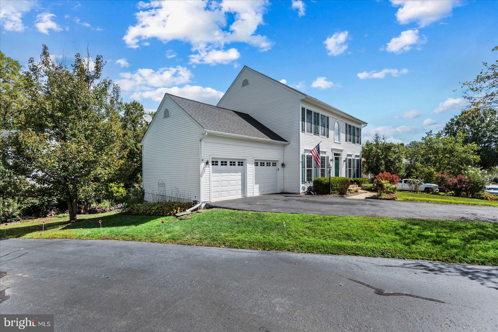 15 Westbrook LANE
