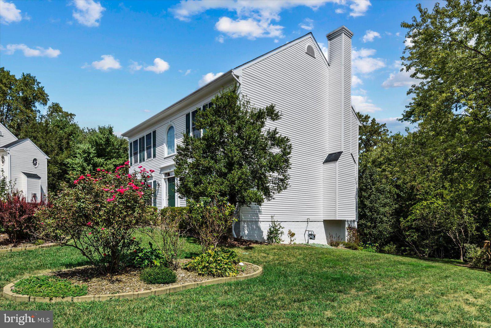 15 Westbrook LANE
