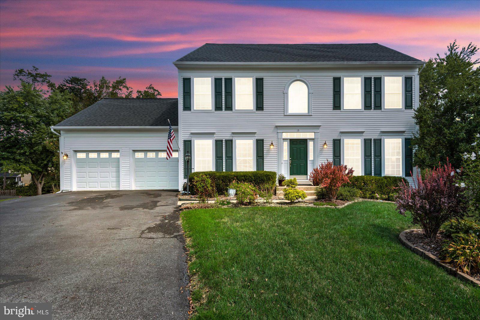 15 Westbrook LANE