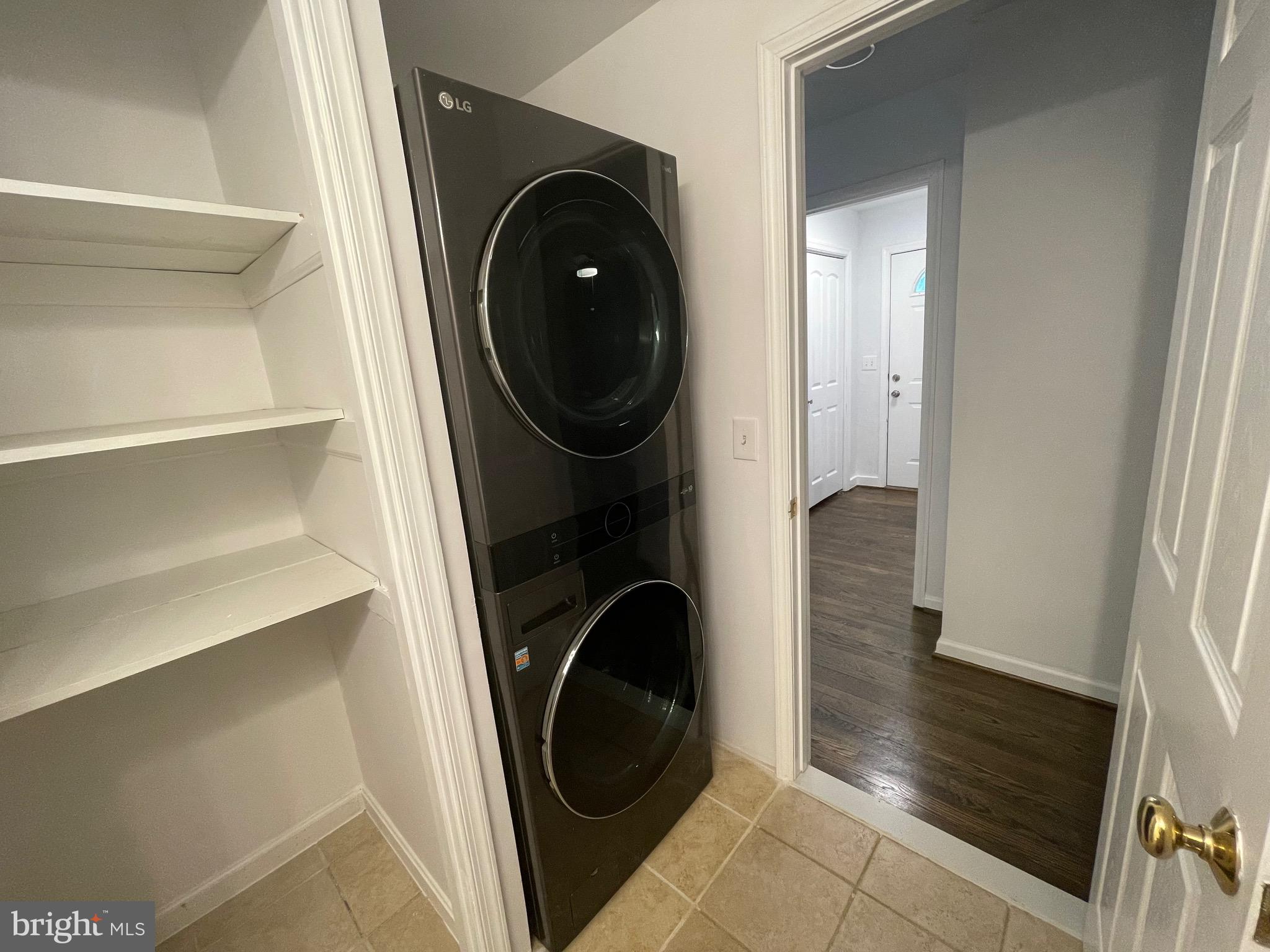 10 Hollywood Farm Rd