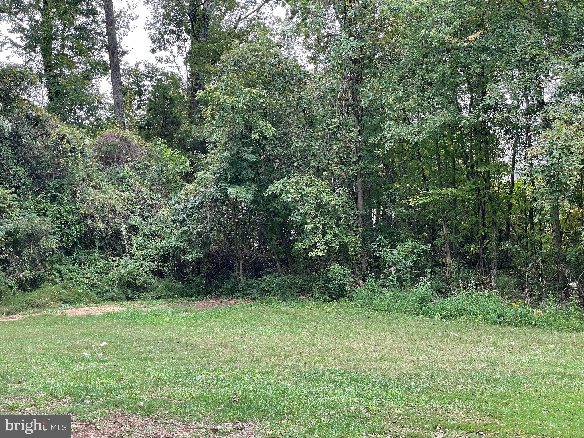 10 Hollywood Farm Rd