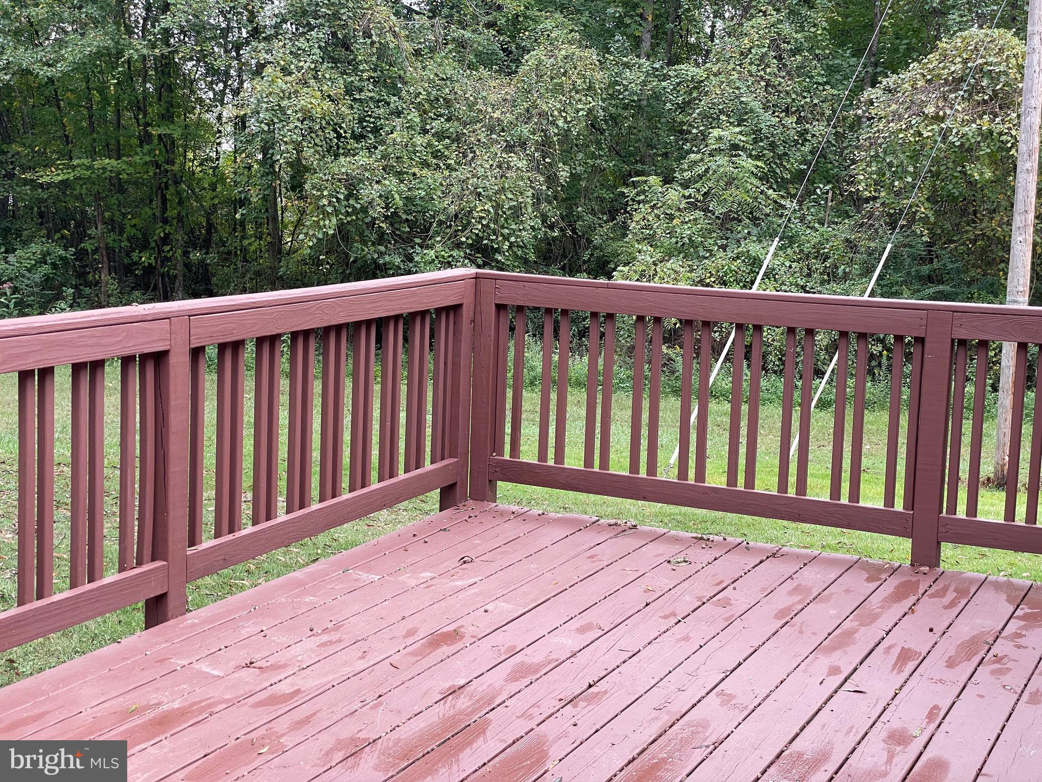 10 Hollywood Farm Rd