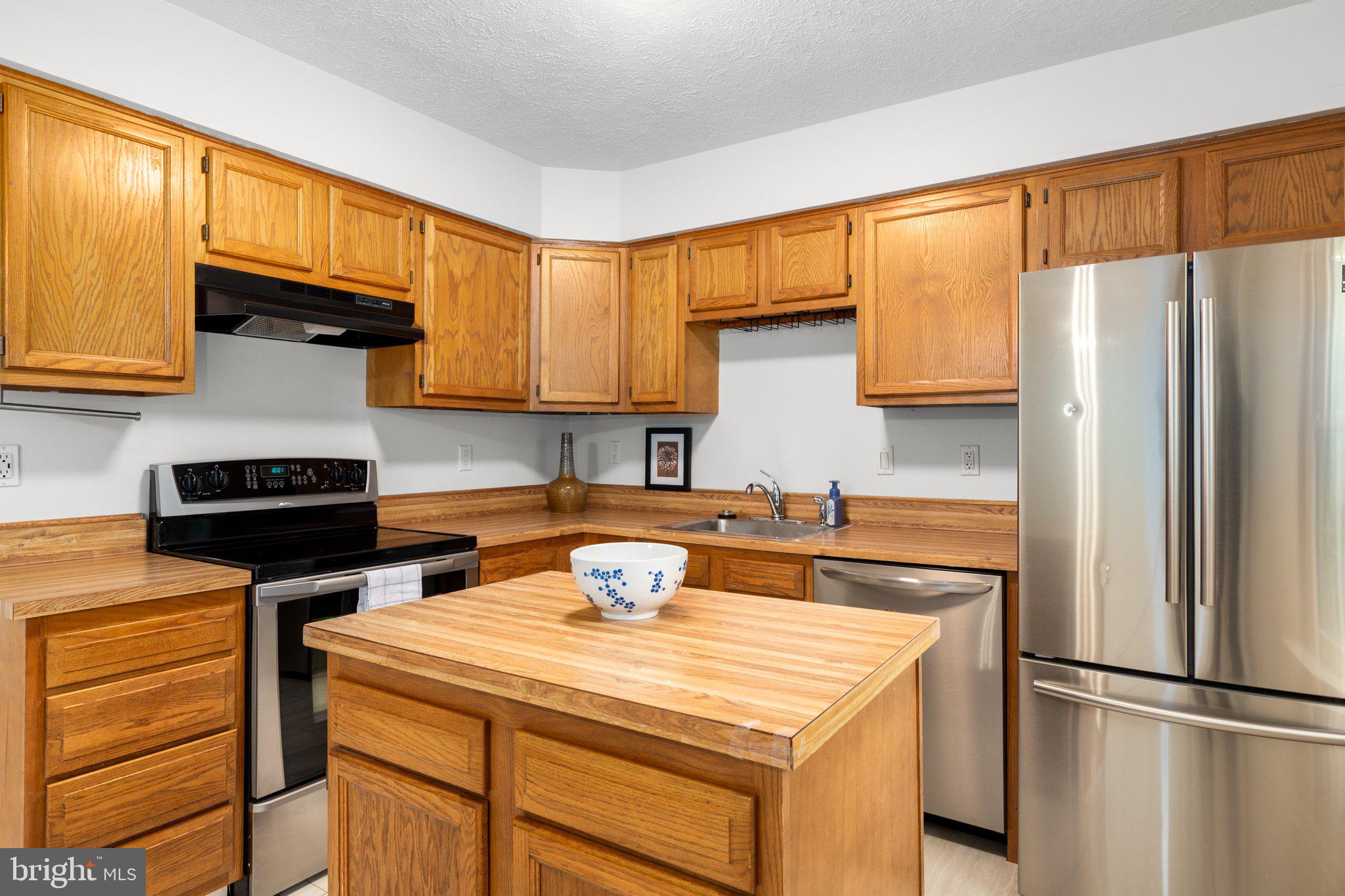 204 Blueridge COURT