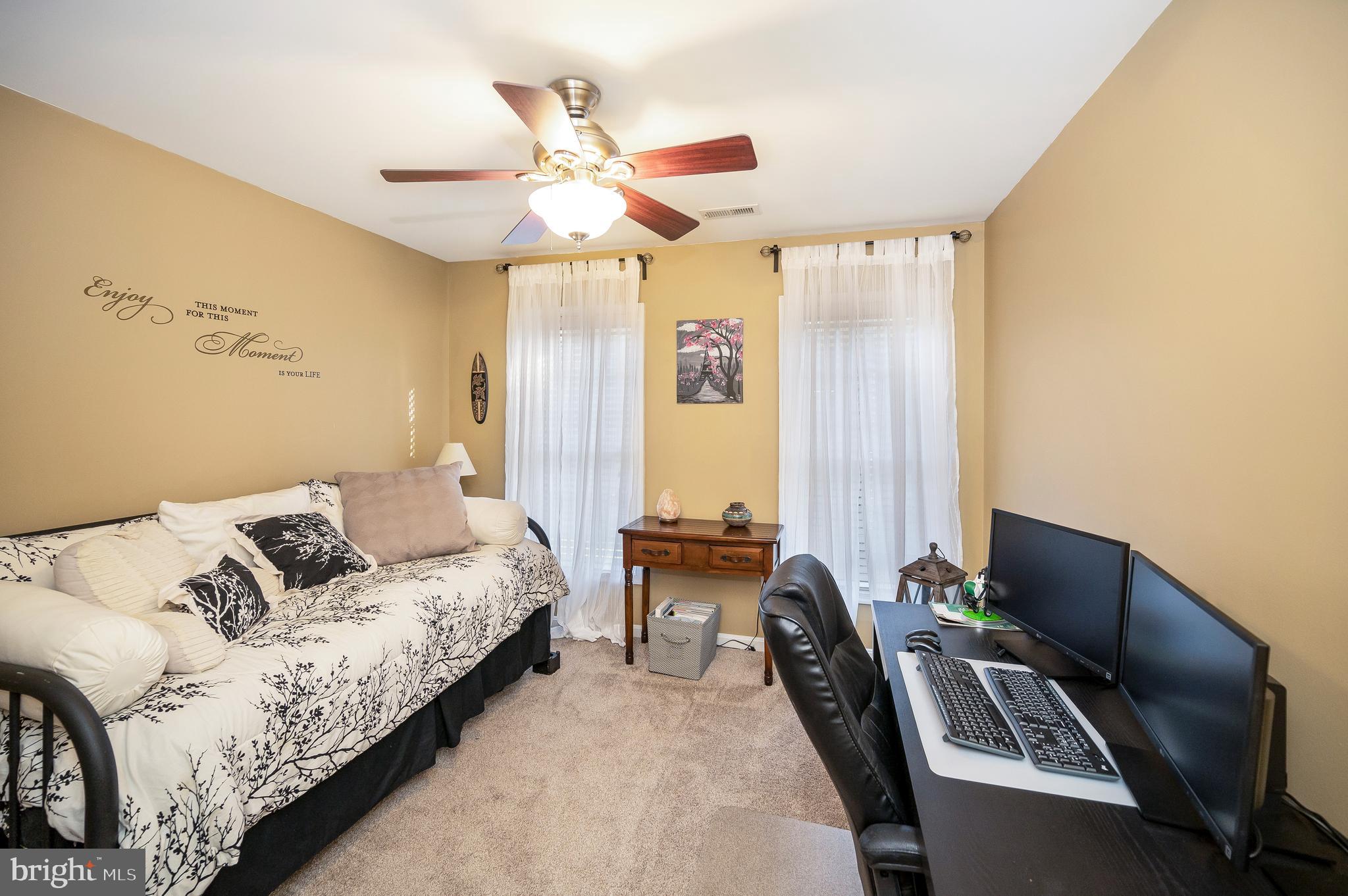 73 Cascade Ln