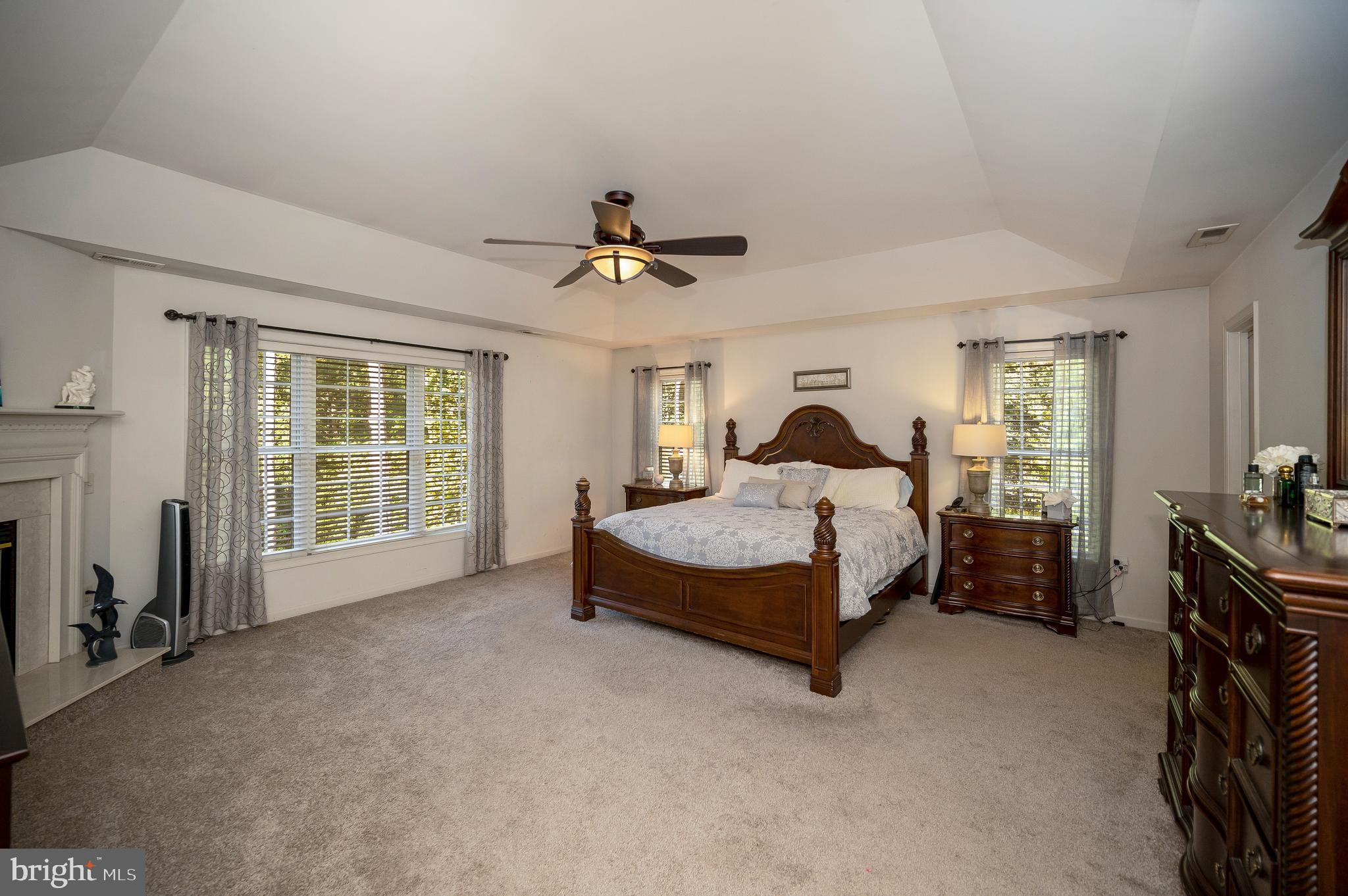 73 Cascade Ln