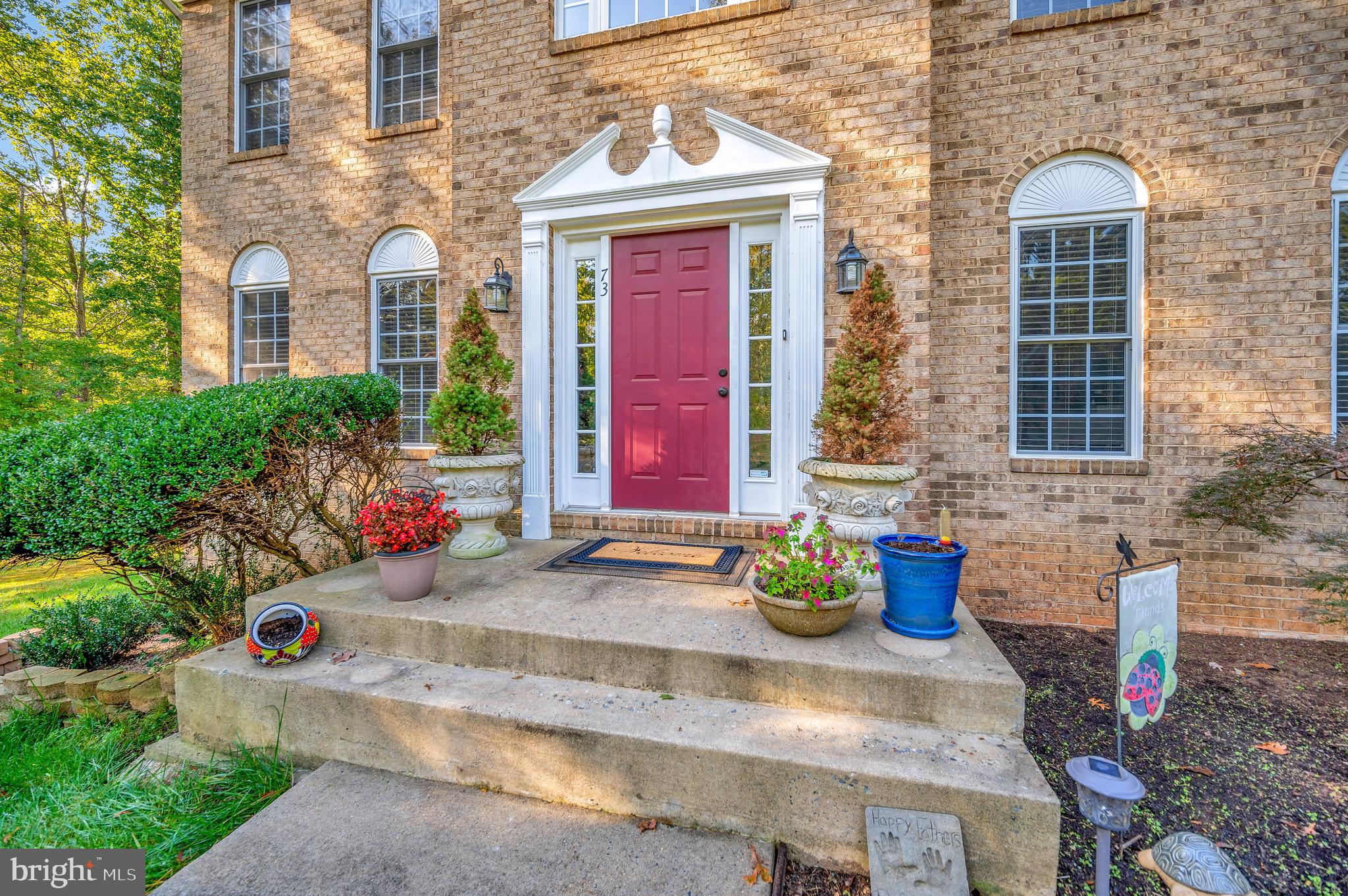73 Cascade Ln