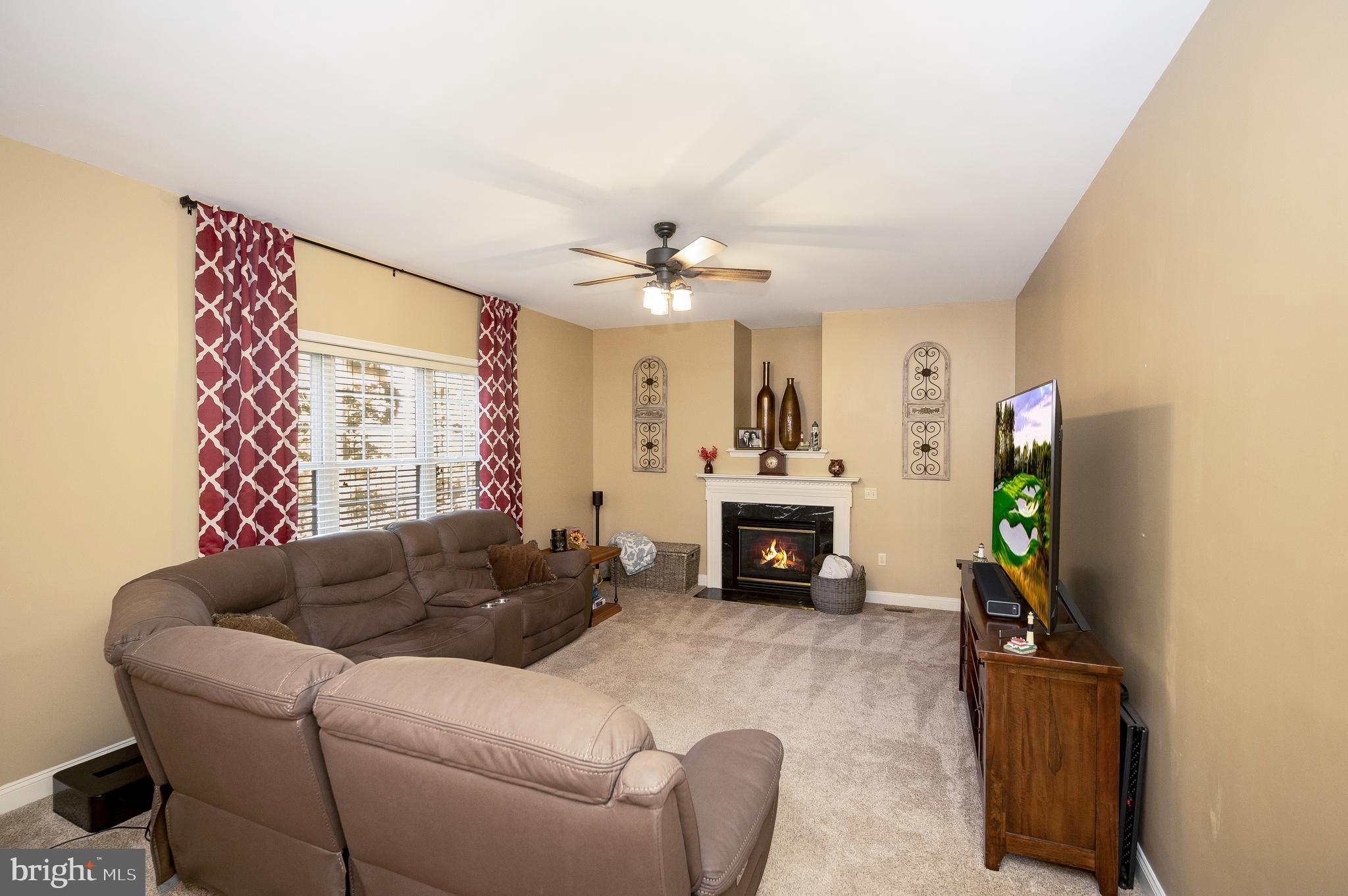 73 Cascade Ln