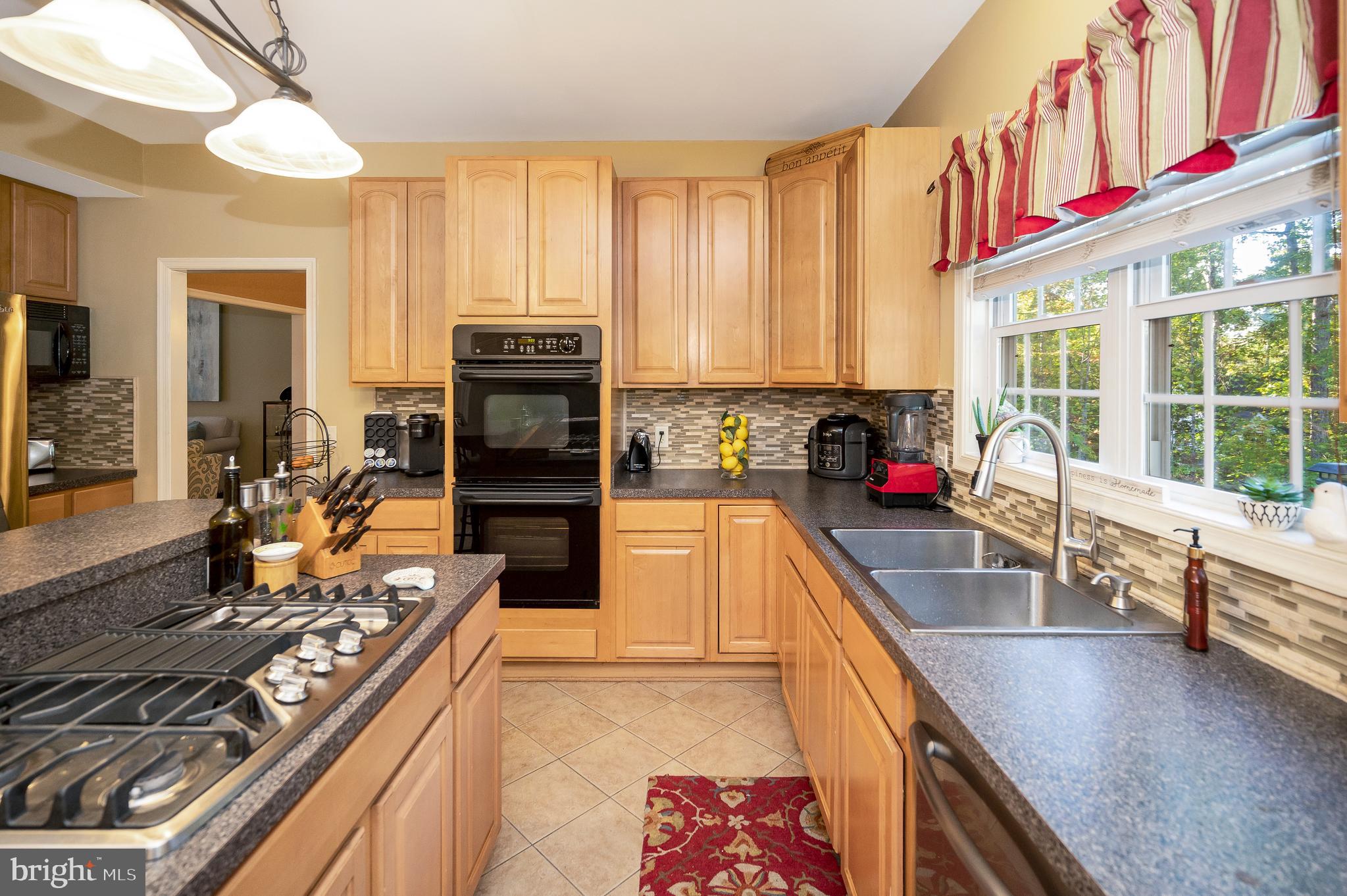 73 Cascade Ln