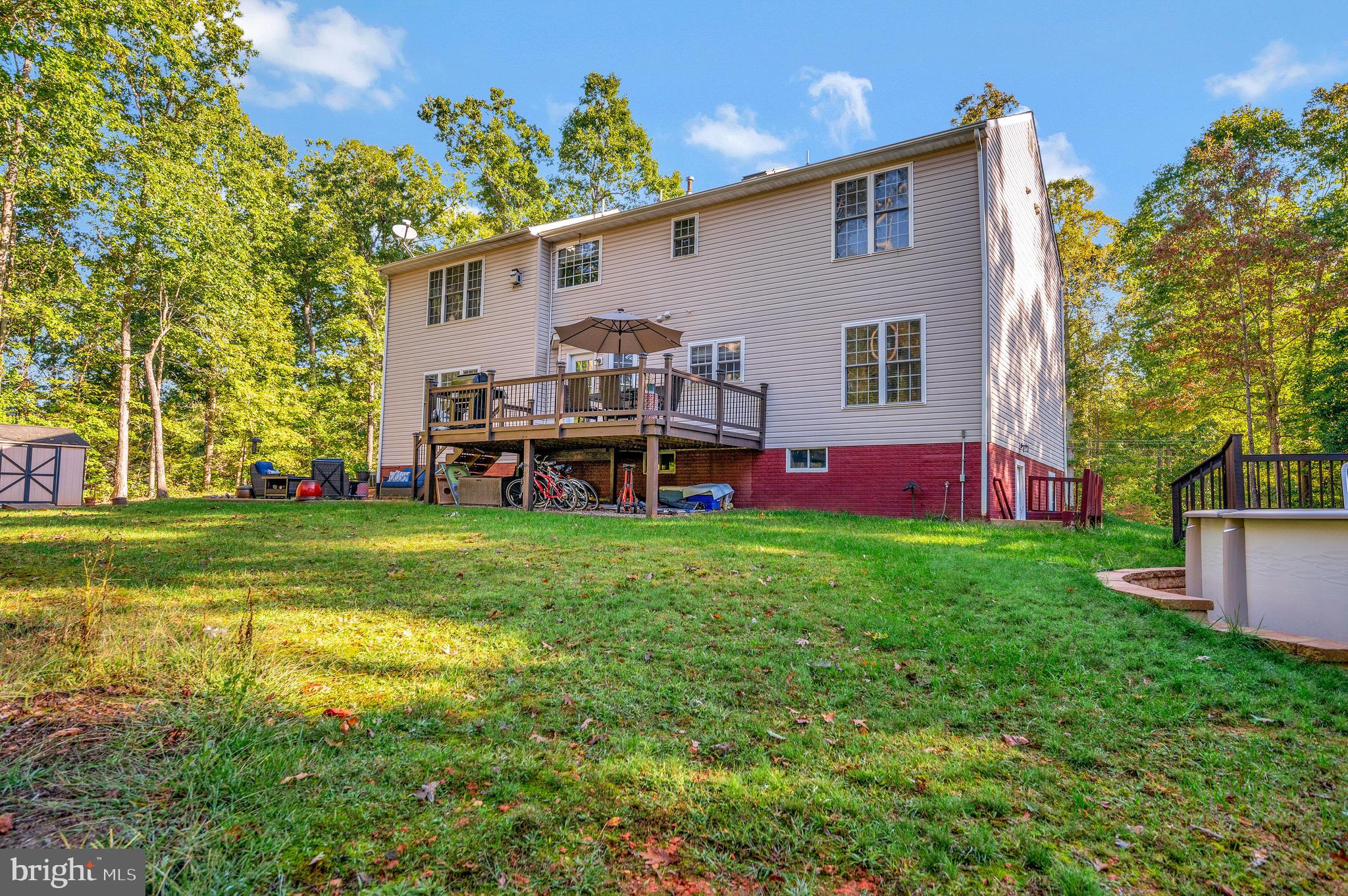 73 Cascade Ln