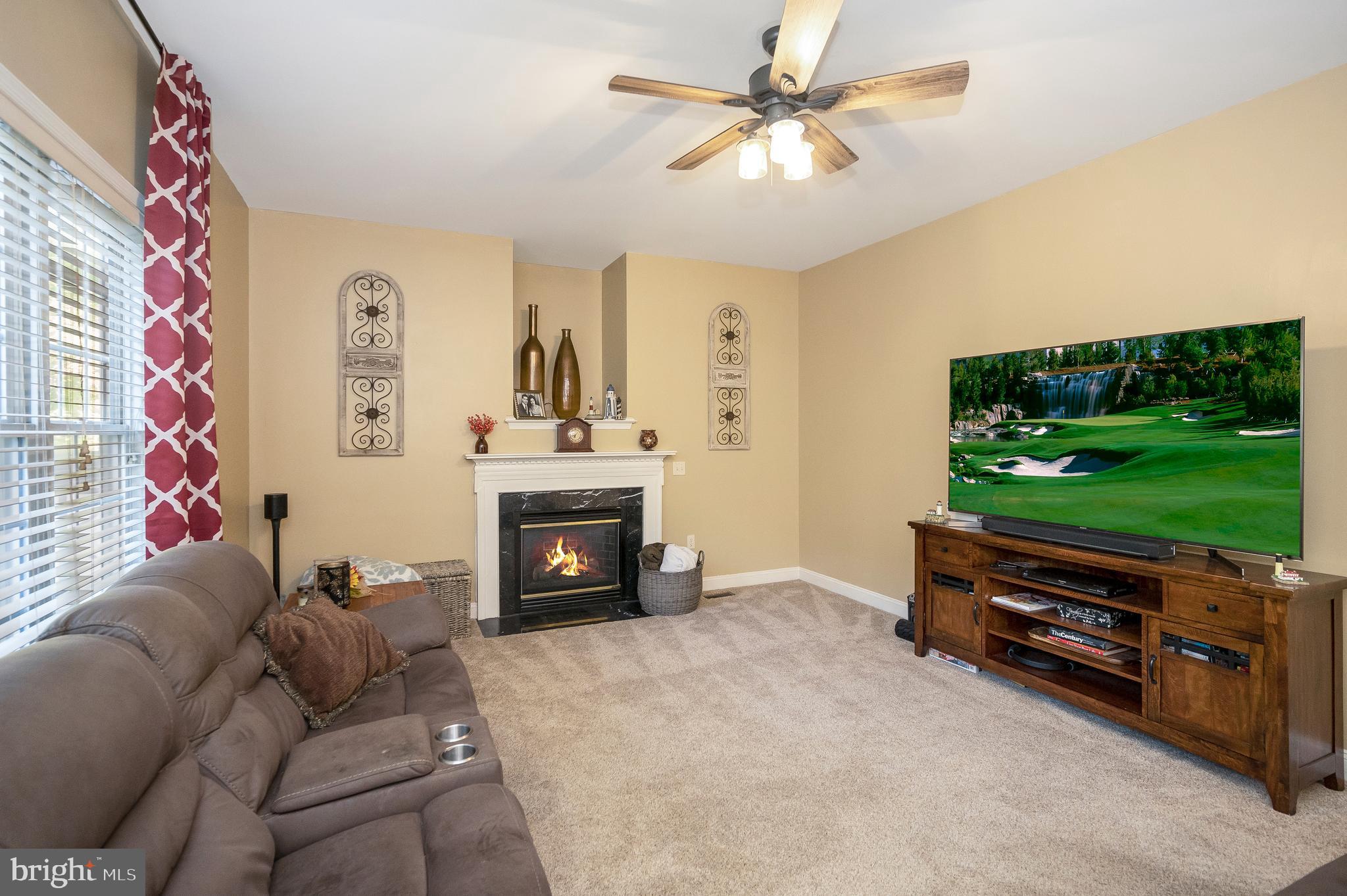 73 Cascade Ln