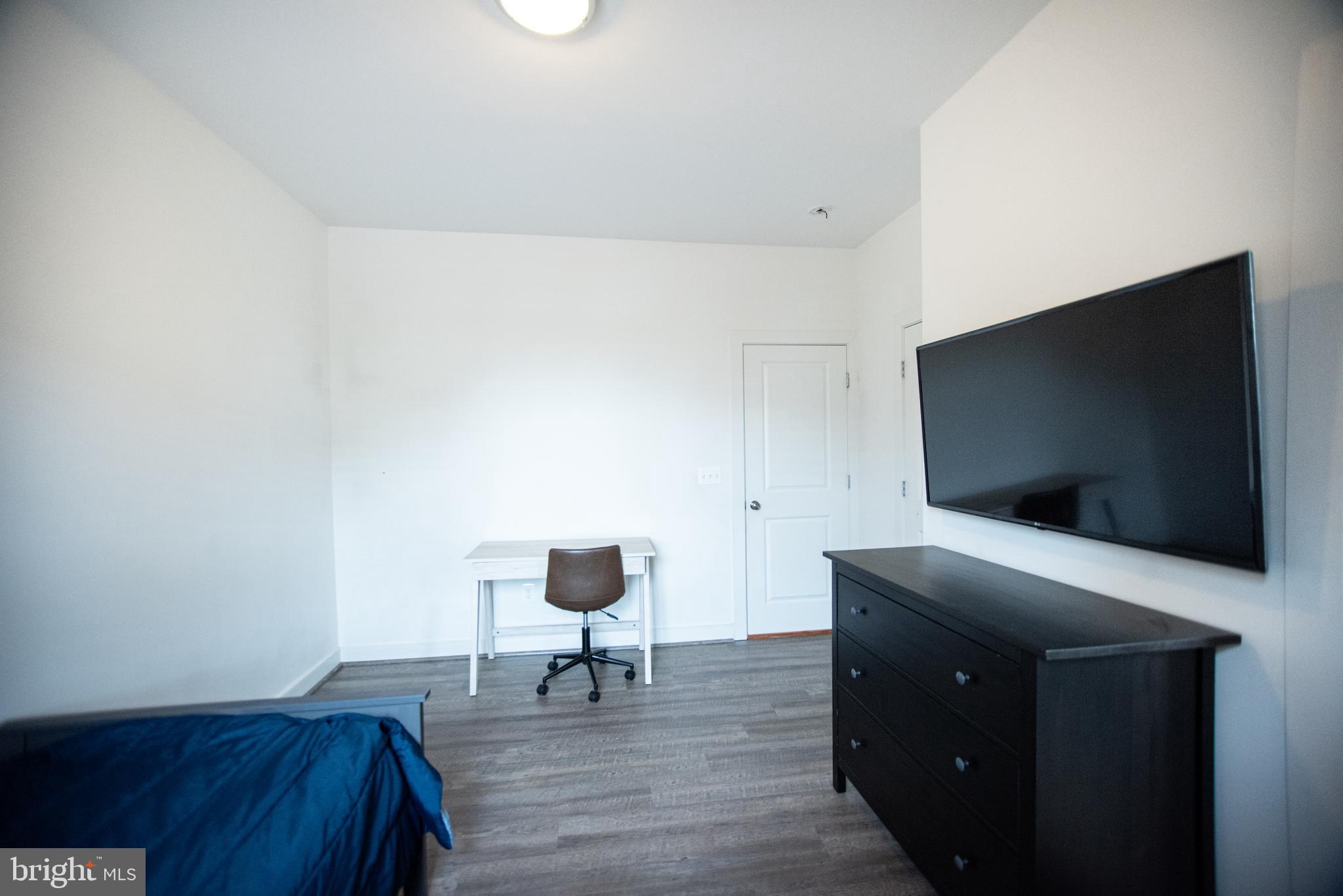 711 Woodstream BOULEVARD Unit: 806