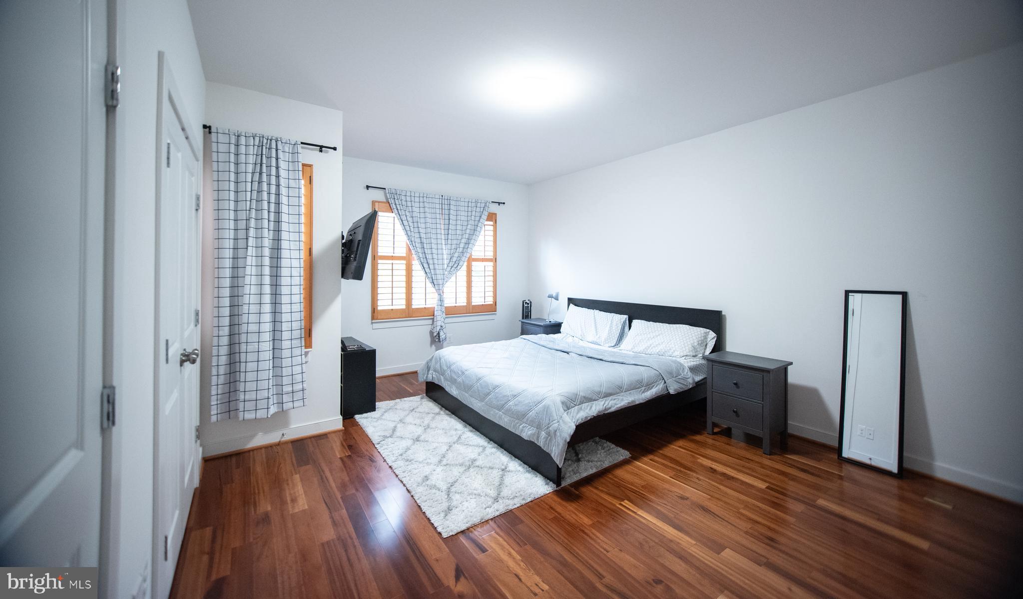 711 Woodstream BOULEVARD Unit: 806