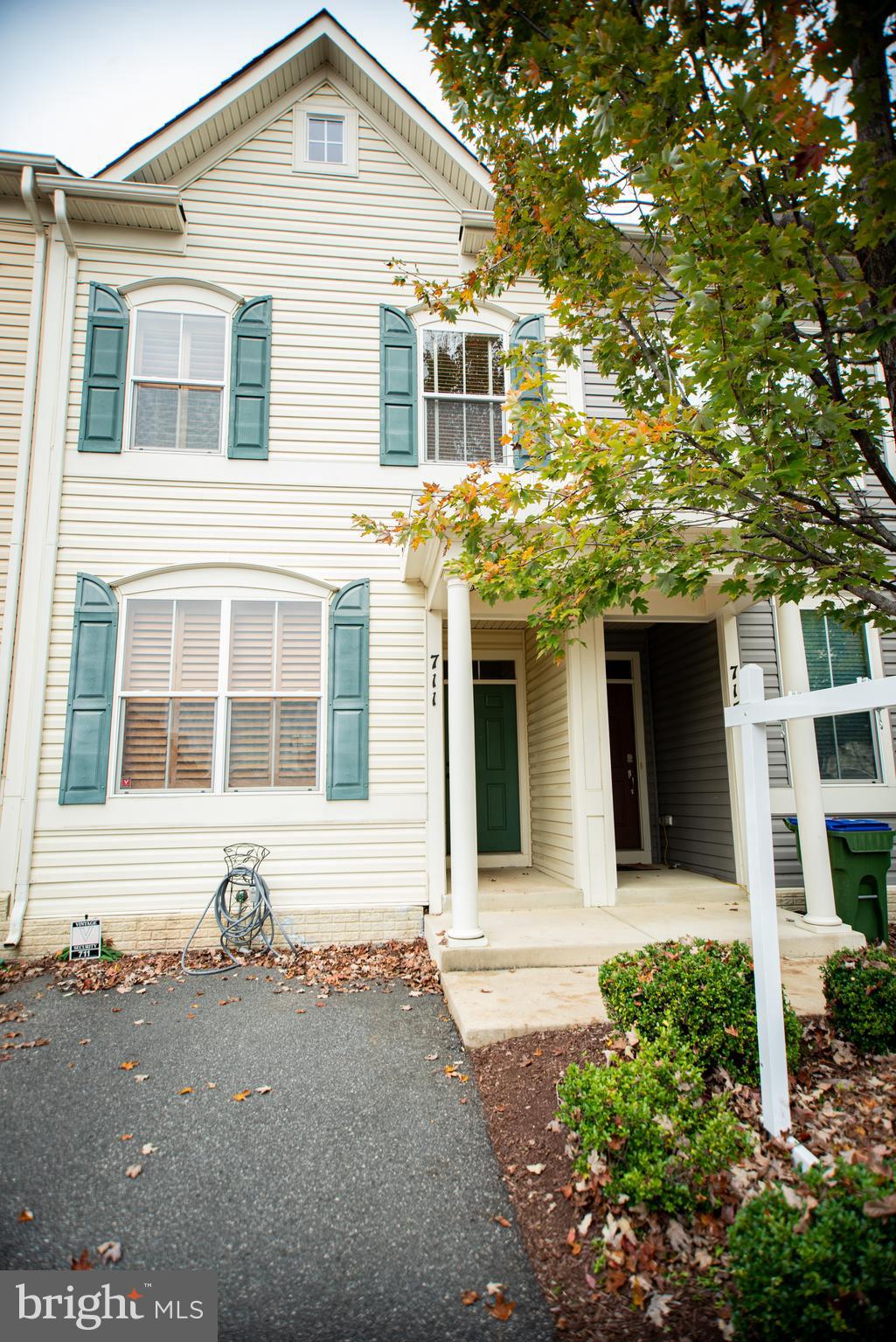 711 Woodstream BOULEVARD Unit: 806