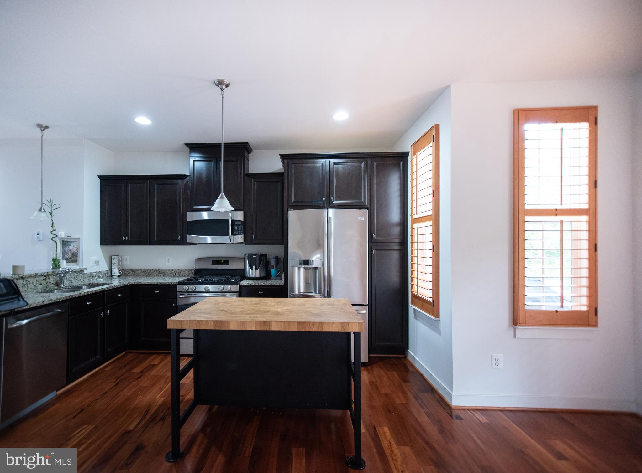 711 Woodstream BOULEVARD Unit: 806