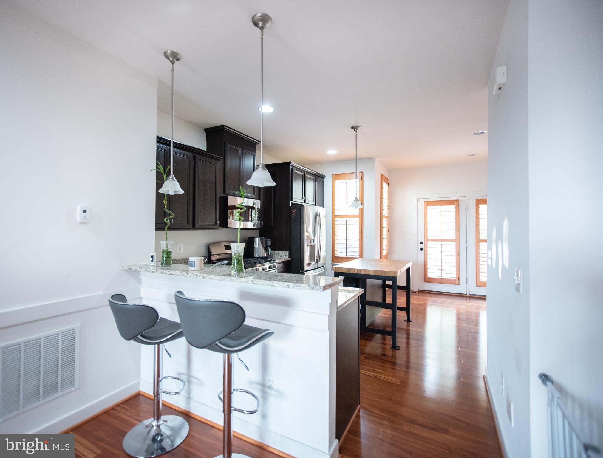 711 Woodstream BOULEVARD Unit: 806