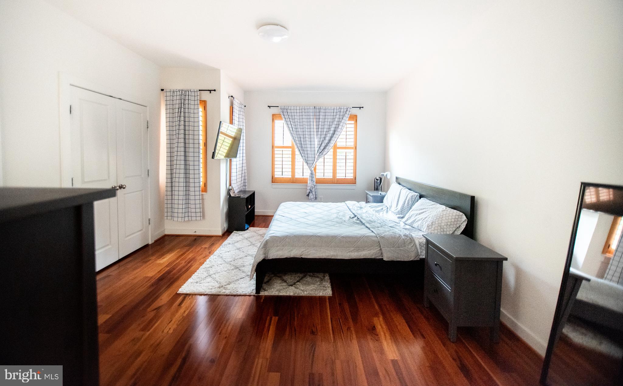 711 Woodstream BOULEVARD Unit: 806