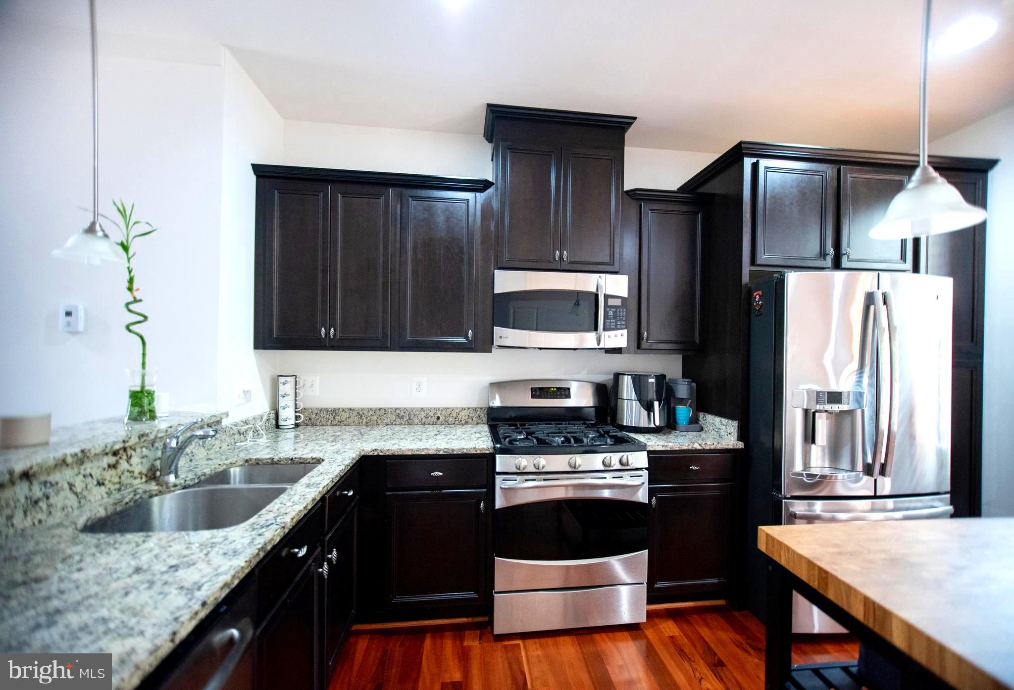 711 Woodstream BOULEVARD Unit: 806