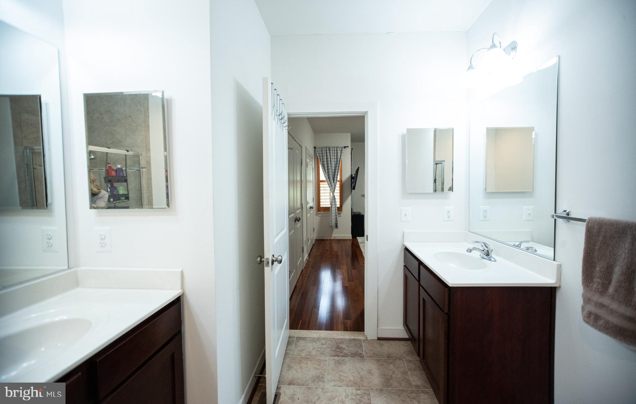 711 Woodstream BOULEVARD Unit: 806