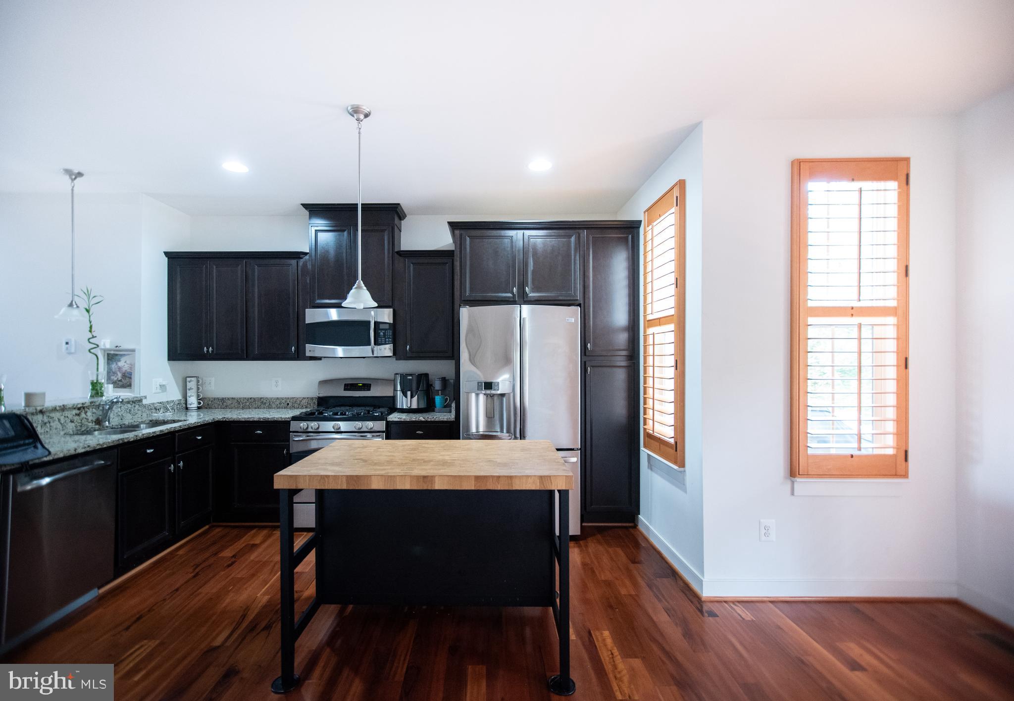 711 Woodstream BOULEVARD Unit: 806