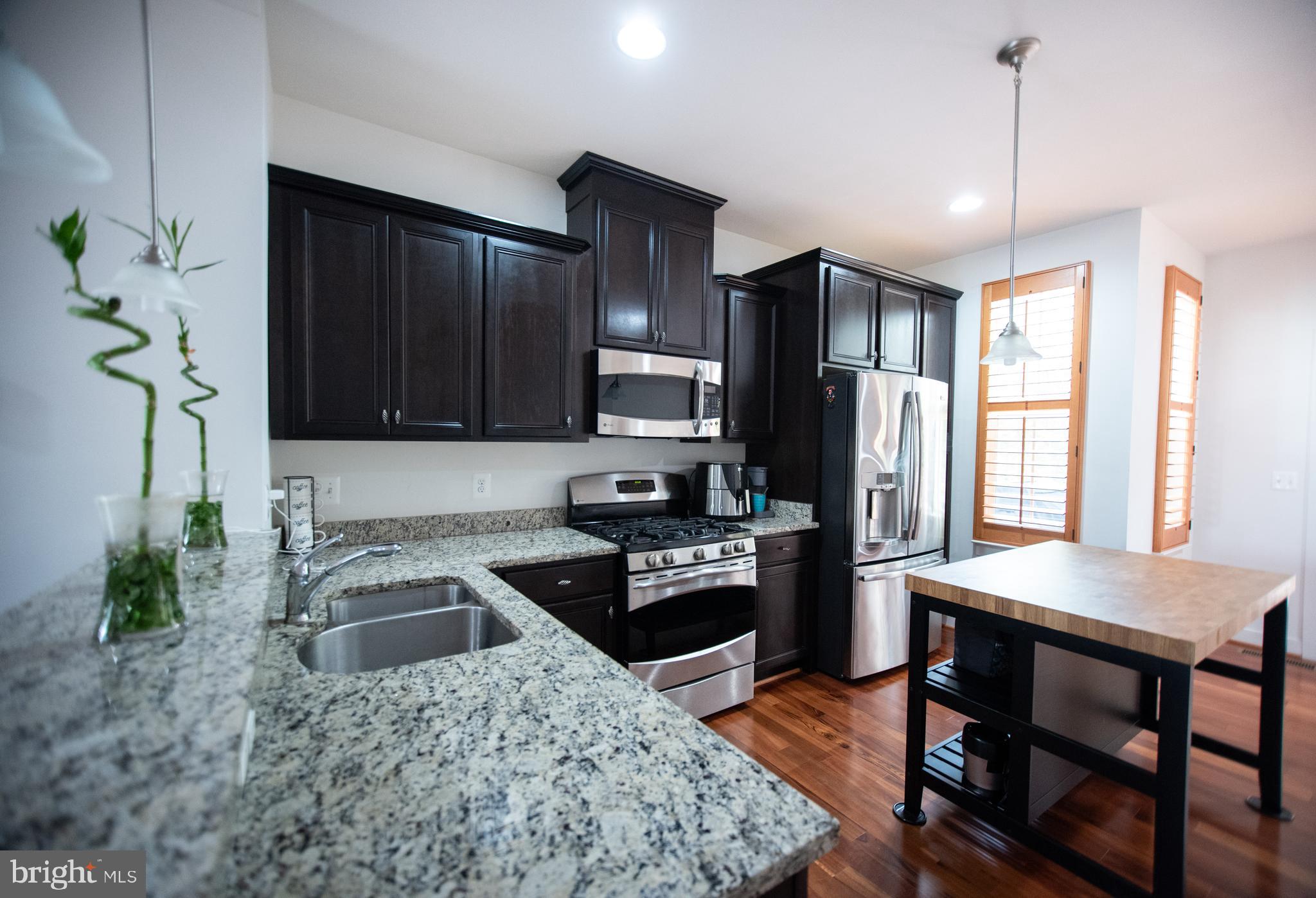 711 Woodstream BOULEVARD Unit: 806
