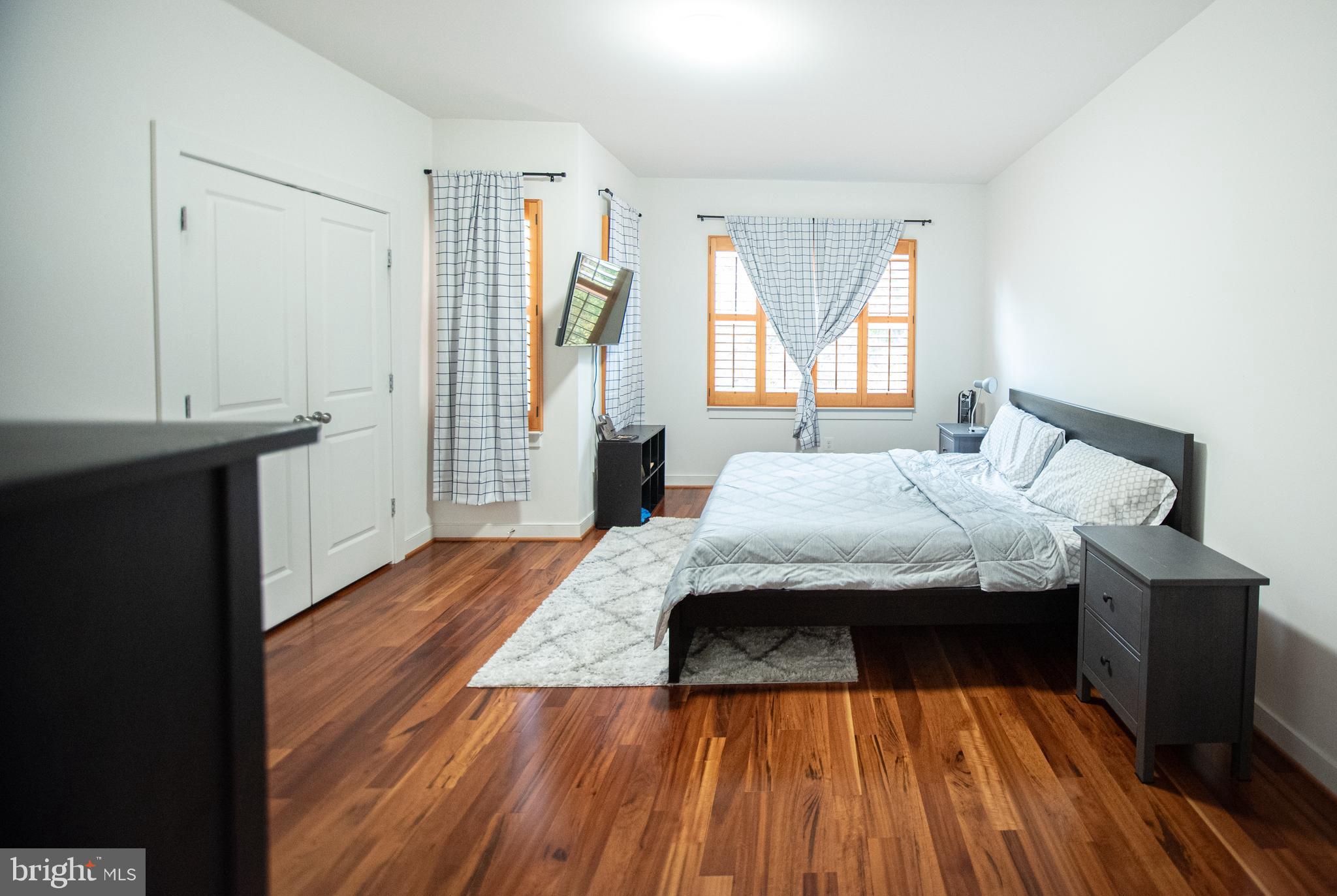 711 Woodstream BOULEVARD Unit: 806