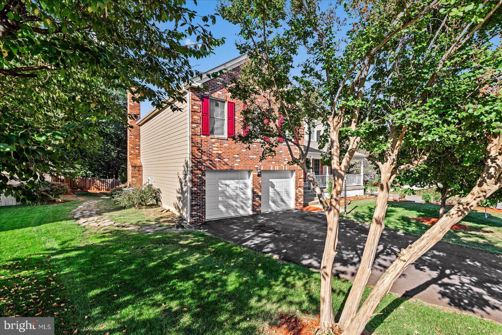 32 Cathedral LANE