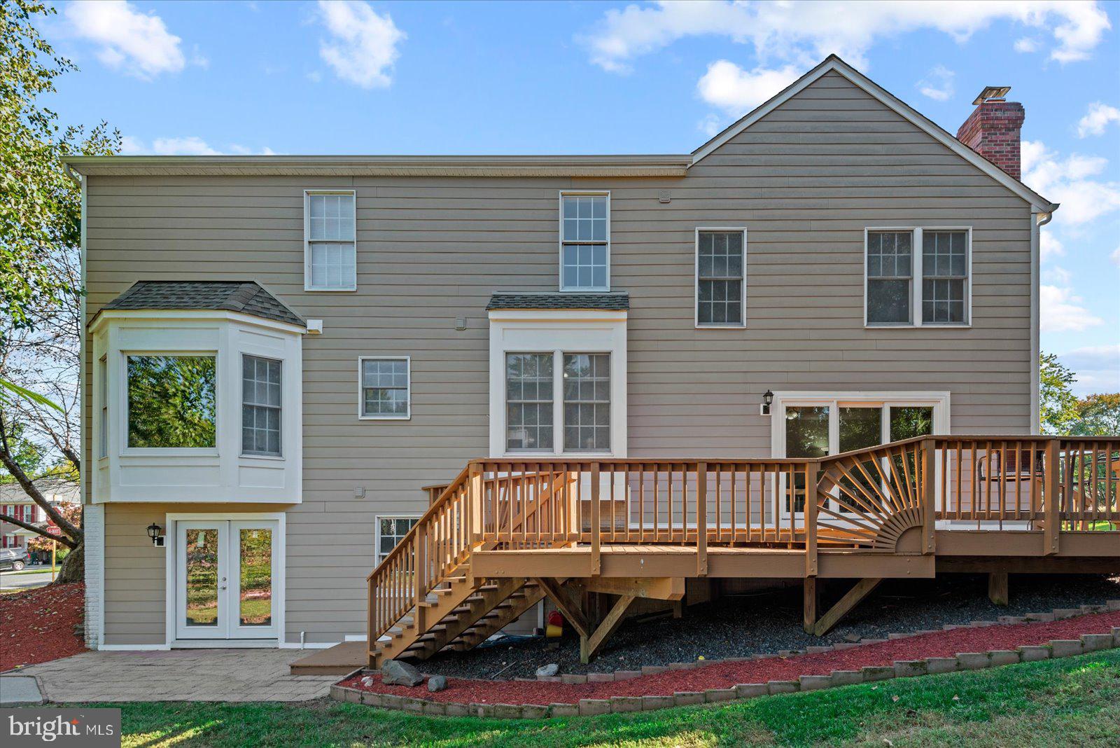 32 Cathedral LANE