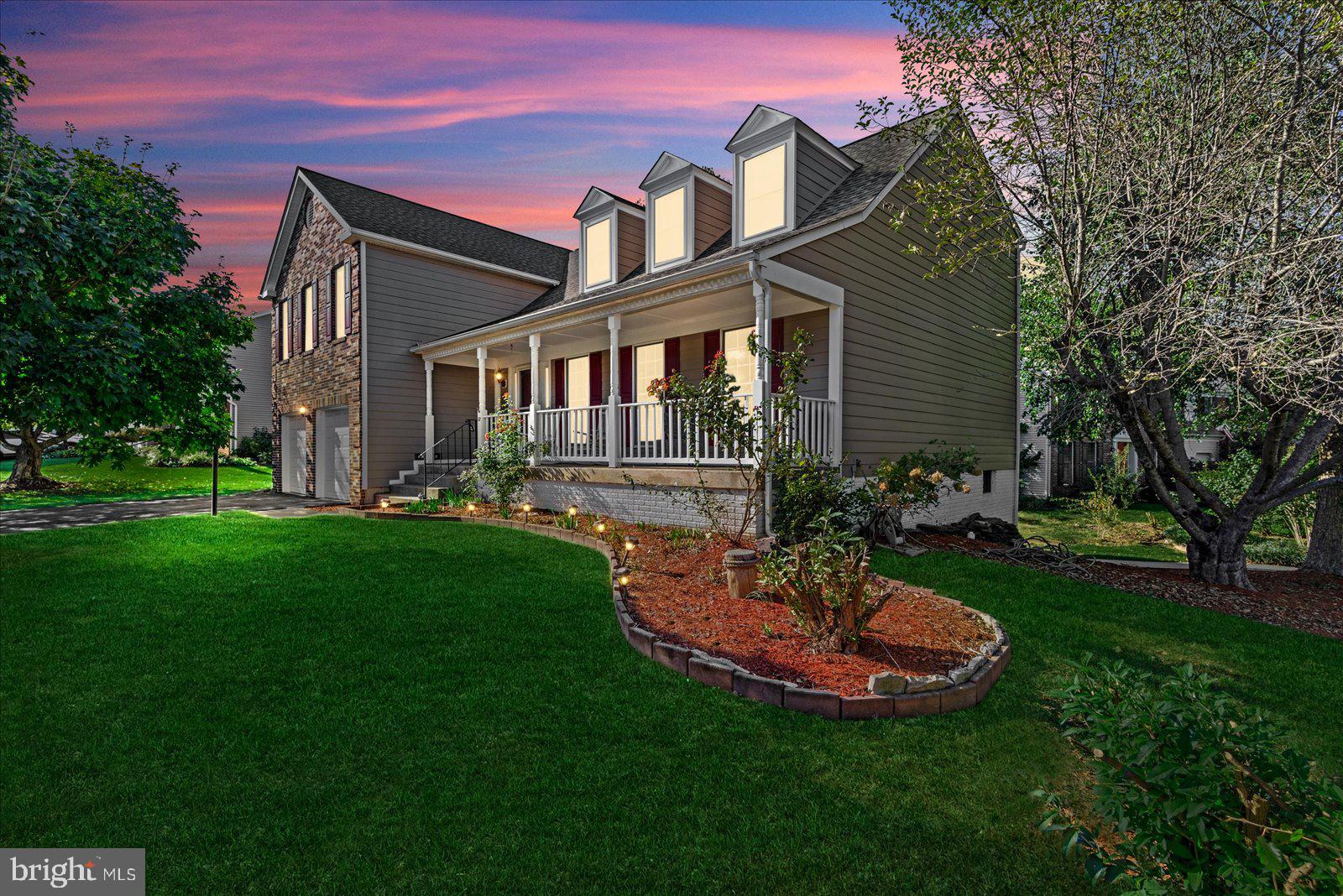 32 Cathedral LANE