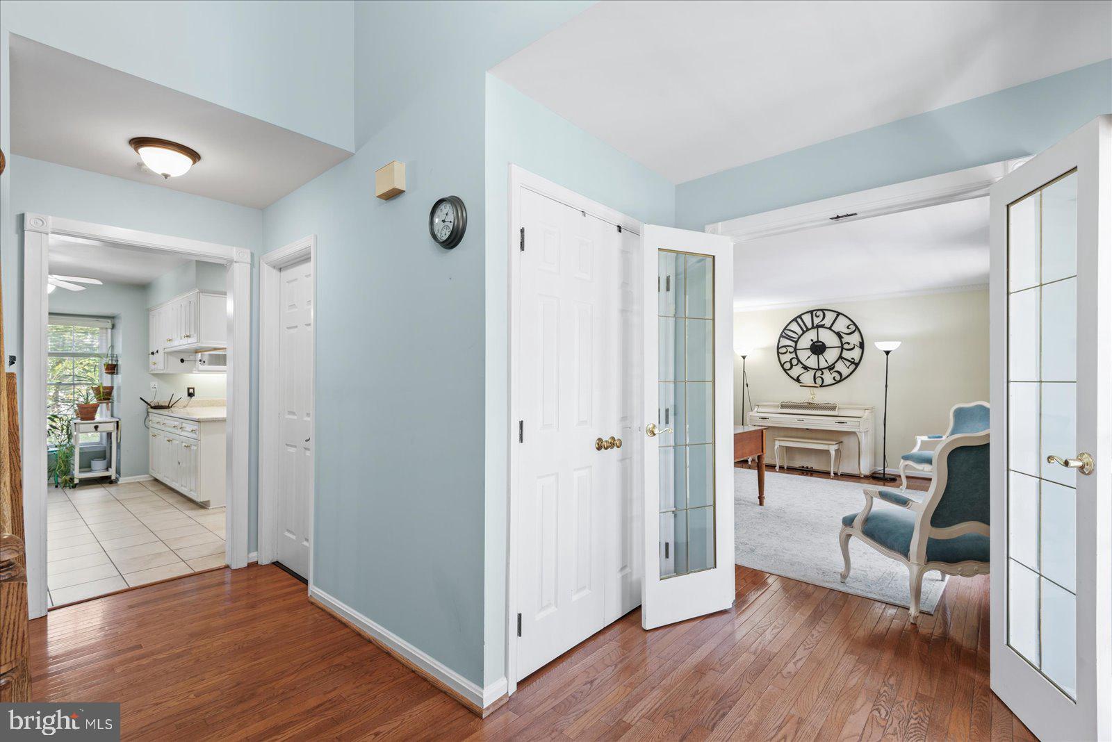 32 Cathedral LANE