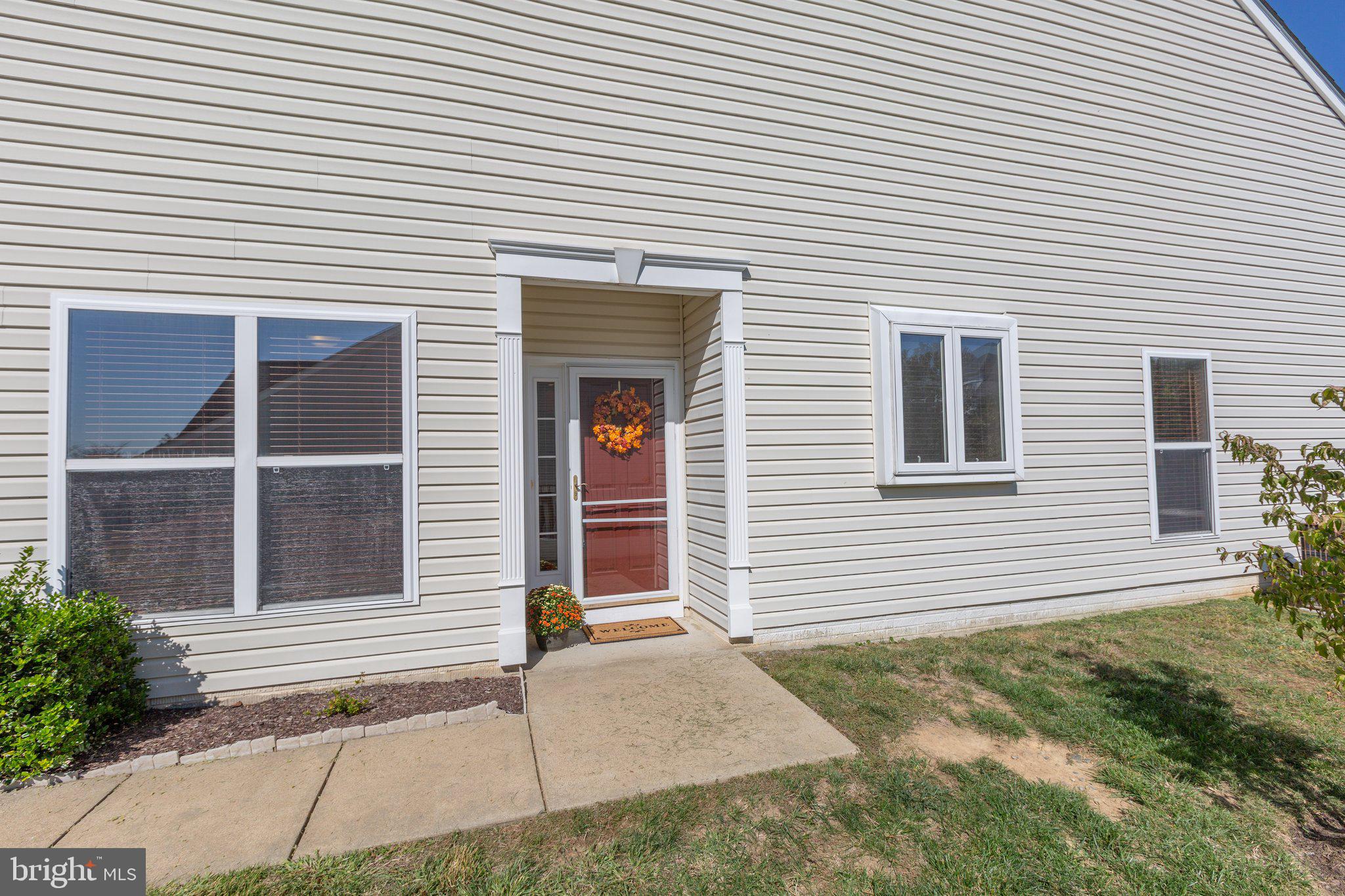 50 Harborton LANE
