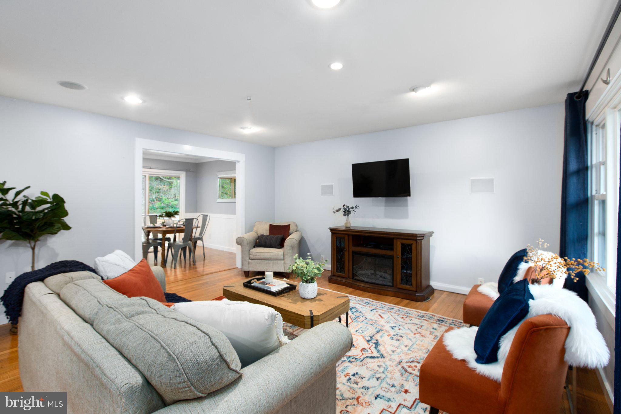 108 Columbus Cv