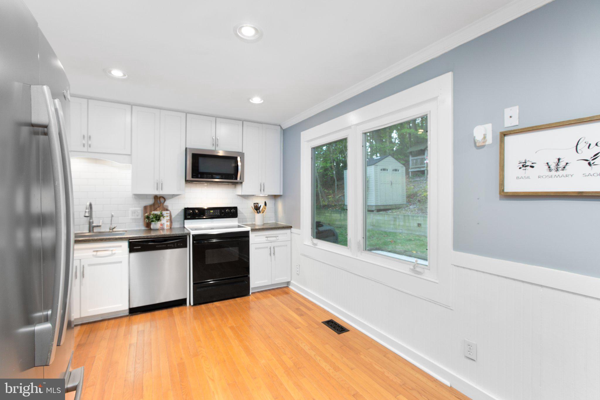 108 Columbus Cv
