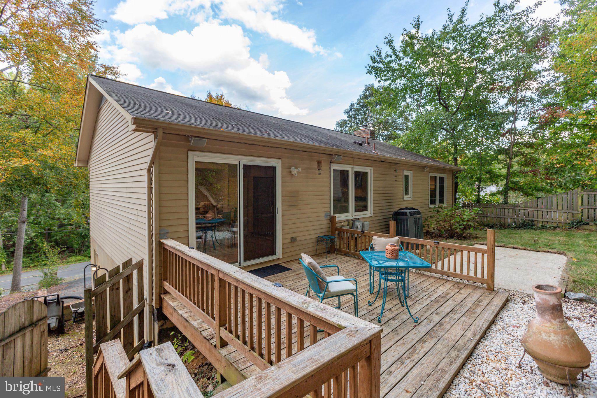 108 Columbus Cv