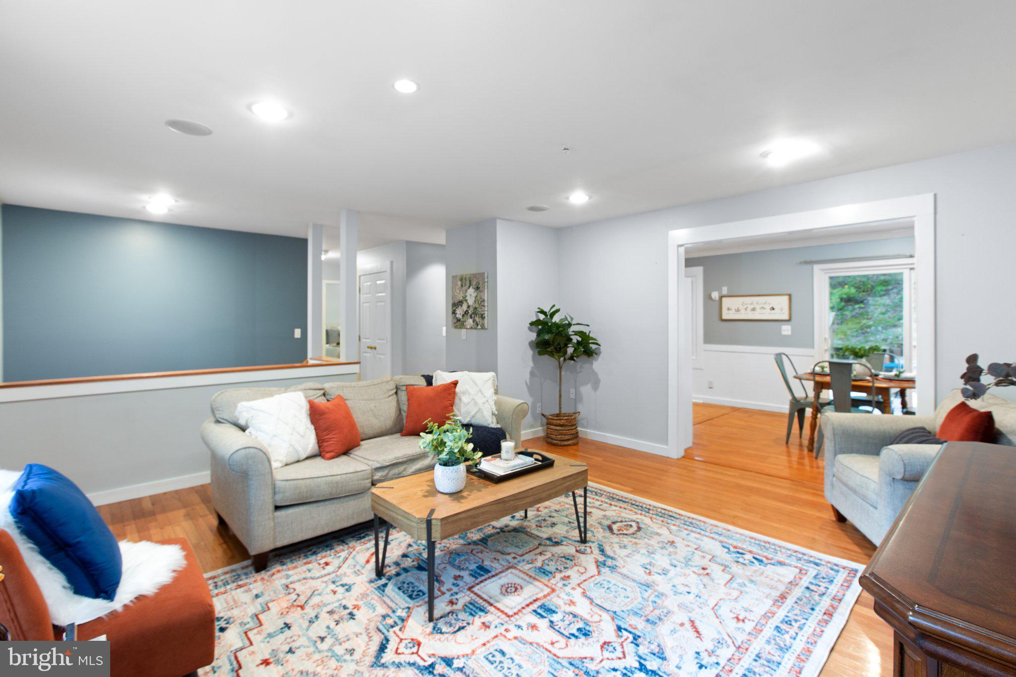 108 Columbus Cv