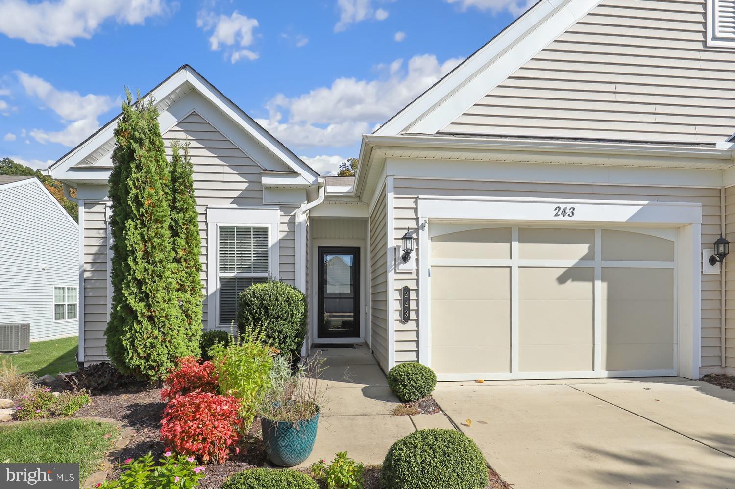 243 Long Point Dr