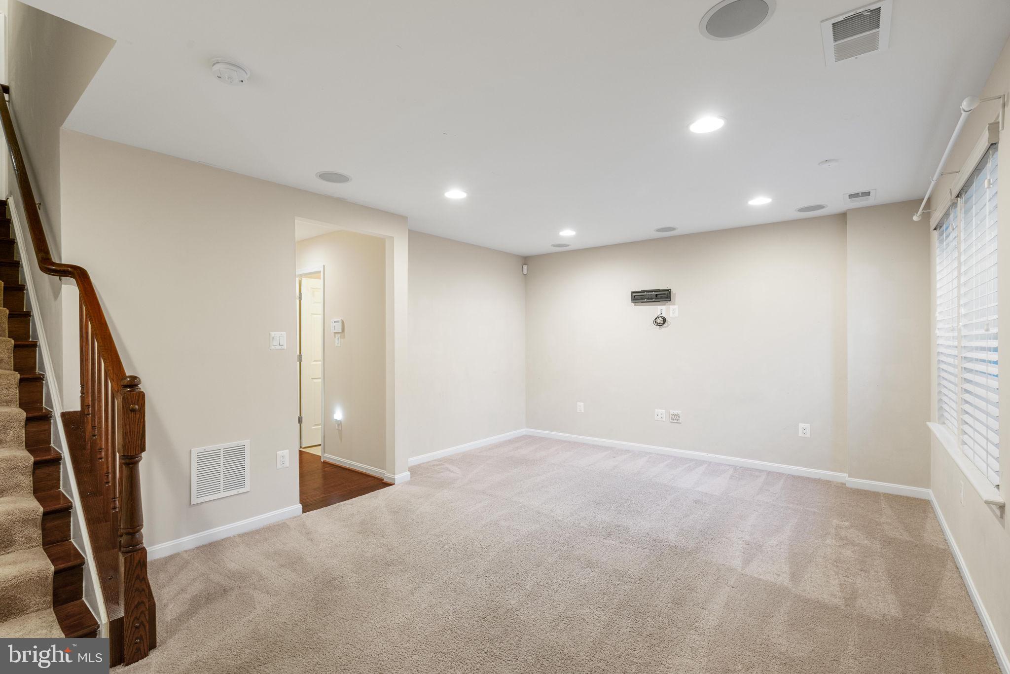 214 Apricot STREET