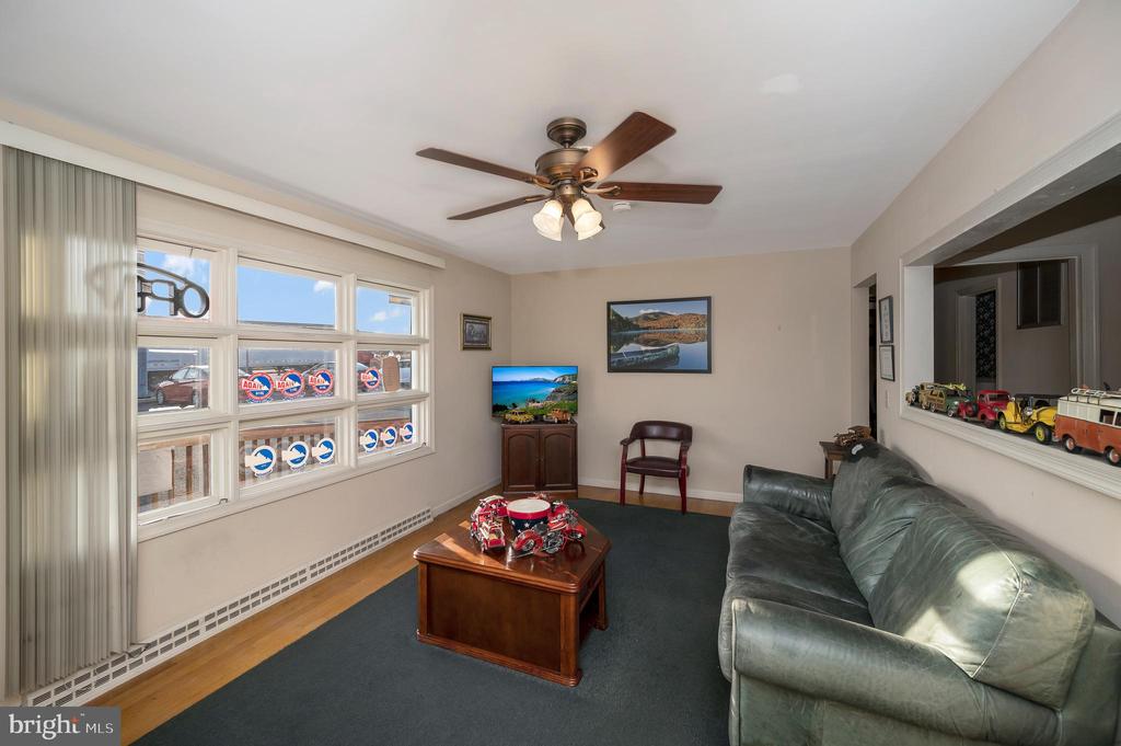 898 Warrenton Rd
